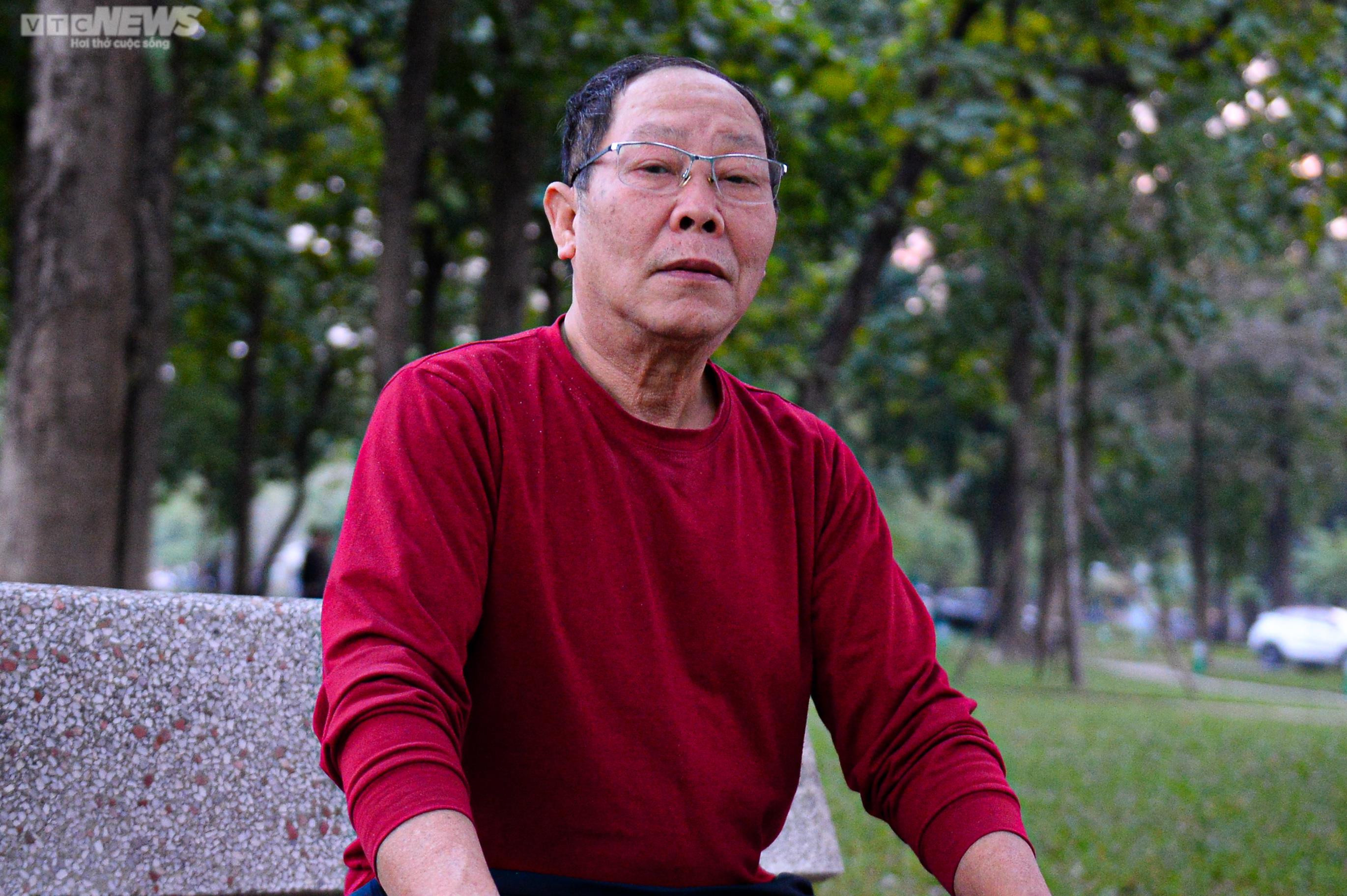 Hàng rào Công viên Thống Nhất được dỡ bỏ, người dân Thủ đô vui mừng - 8