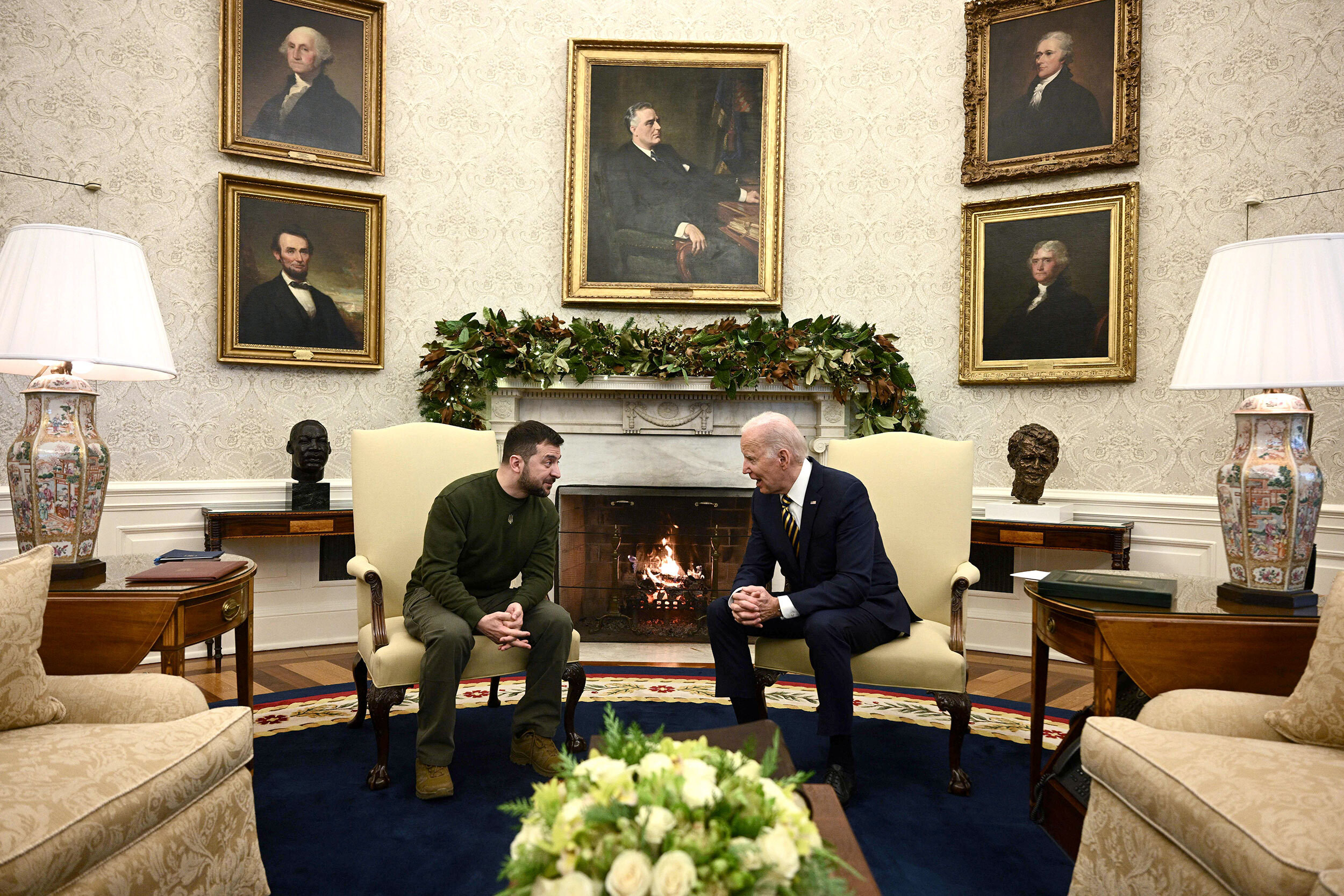 Cuộc gặp giữa ông Biden và ông Zelensky ở Nhà Trắng - 6