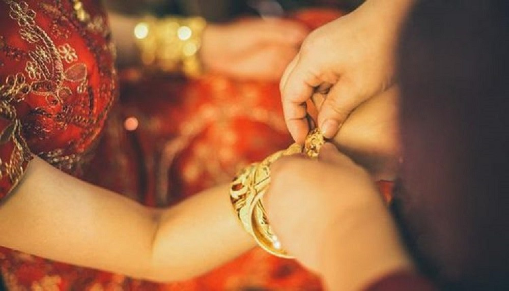 'Cắn răng' mùa cưới: Lương thấp hơn giúp việc vẫn liên tục ăn cỗ giá cao - 3