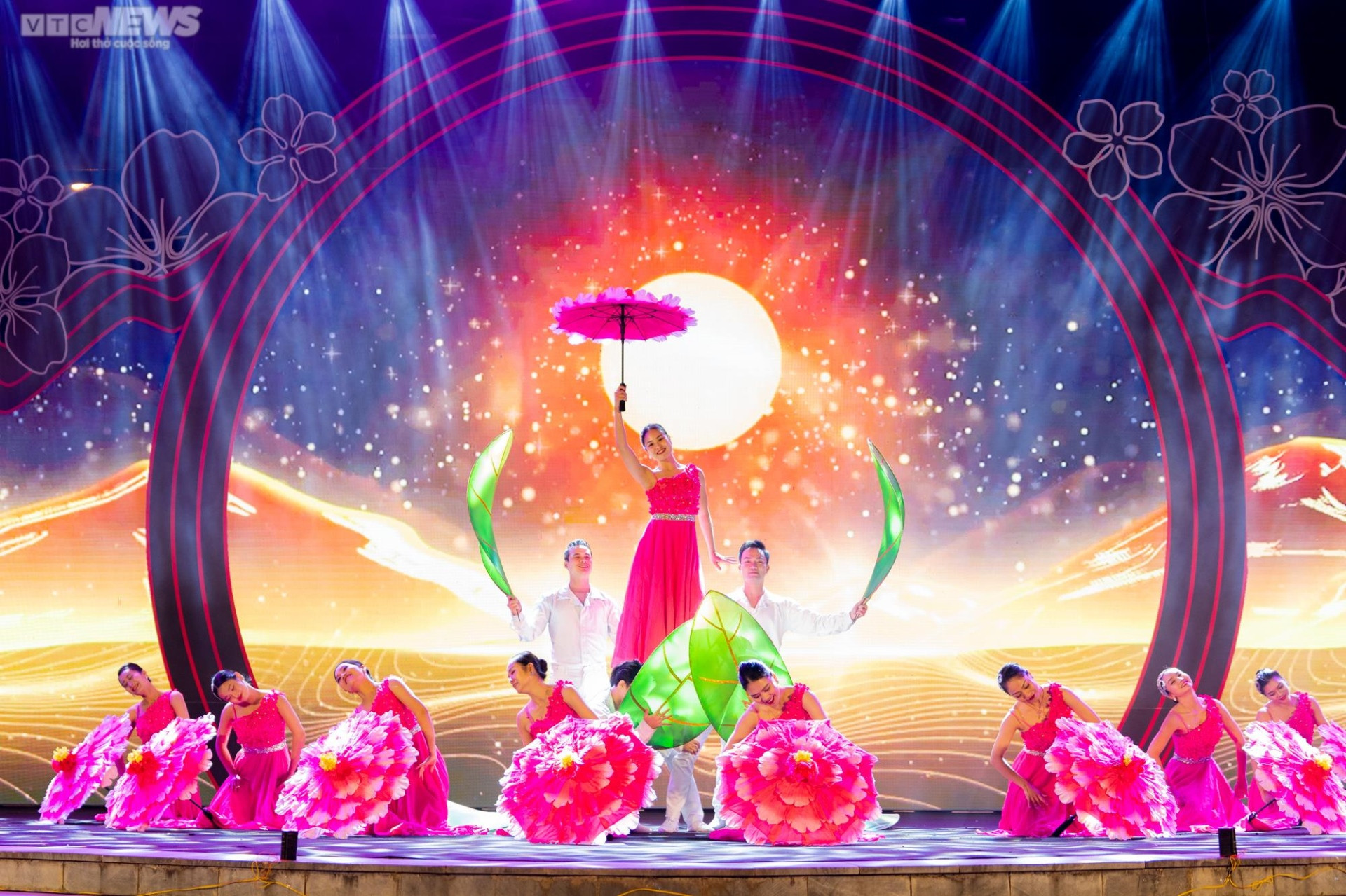 Lễ hội hoa tớ dày Mù Cang Chải thu hút du khách thập phương - 3