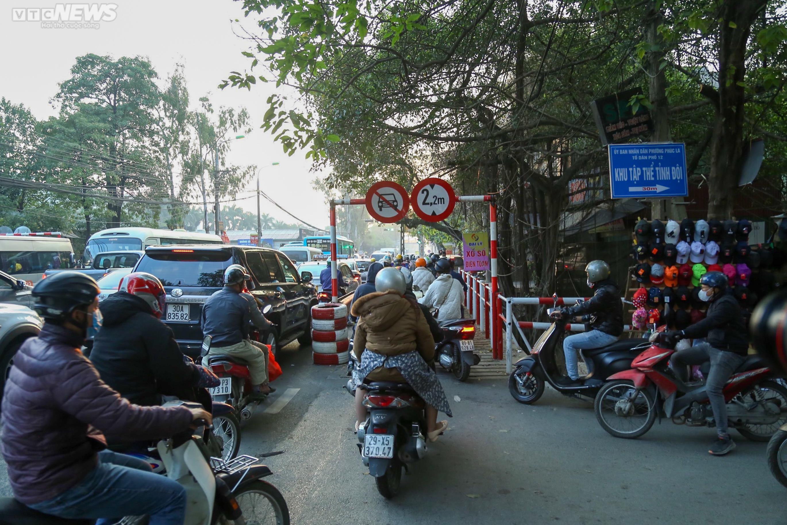 Thông xe 2 cầu dàn thép, gỡ ùn tắc nút giao 'nóng' nhất Thủ đô - 3