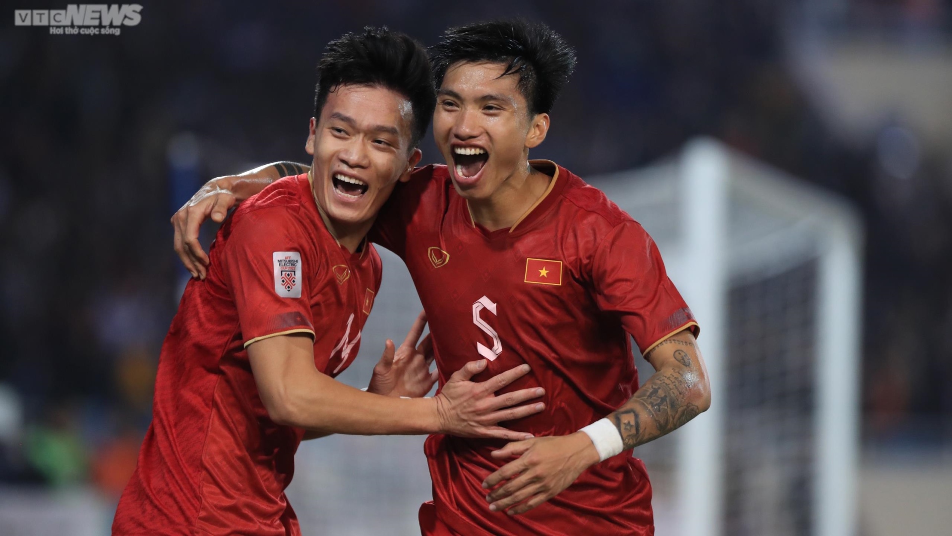 Cận cảnh Quang Hải chuyền tinh tế, Hoàng Đức ghi bàn khiến Malaysia tan hy vọng - 7