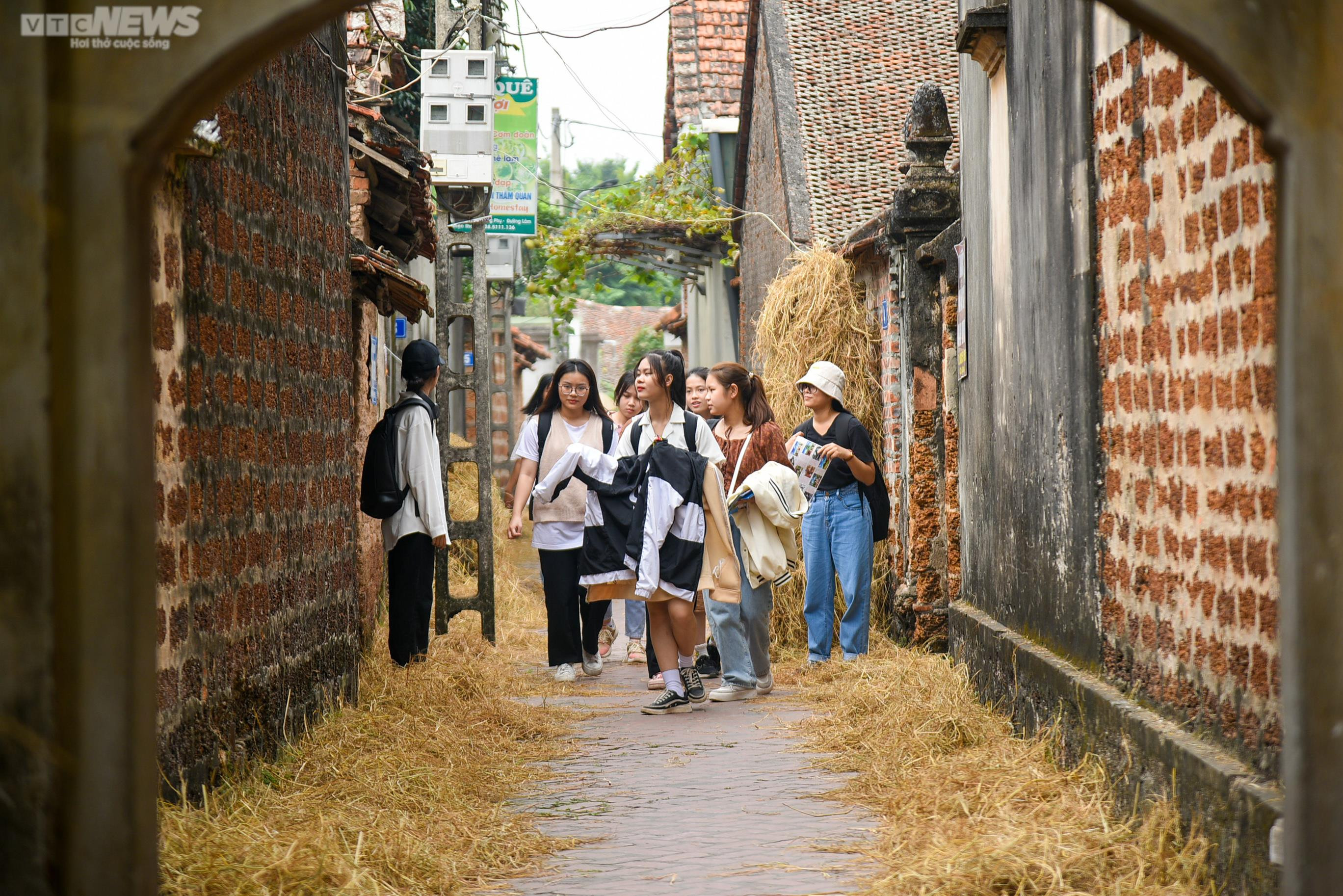 Ngôi làng cổ 'độc nhất vô nhị' ở miền Bắc ngày càng vắng bóng khách du lịch - 16