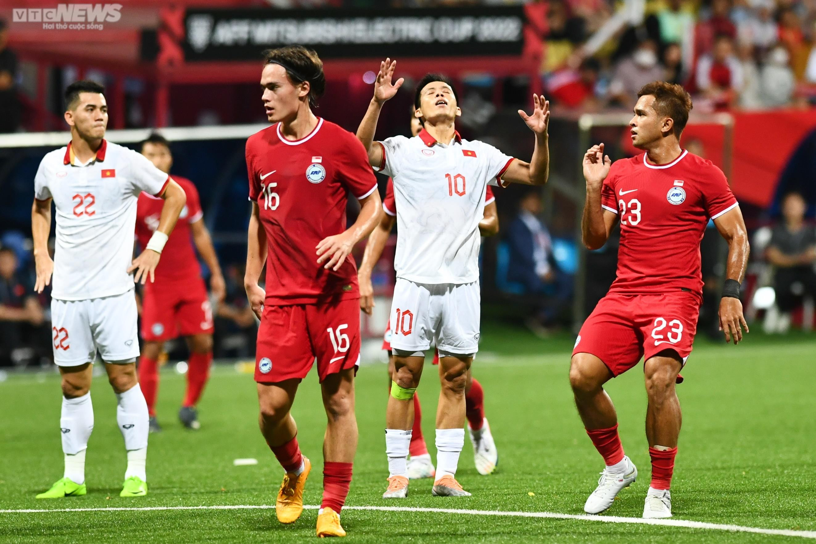 Hòa bế tắc trên sân Singapore, tuyển Việt Nam thất vọng - 7