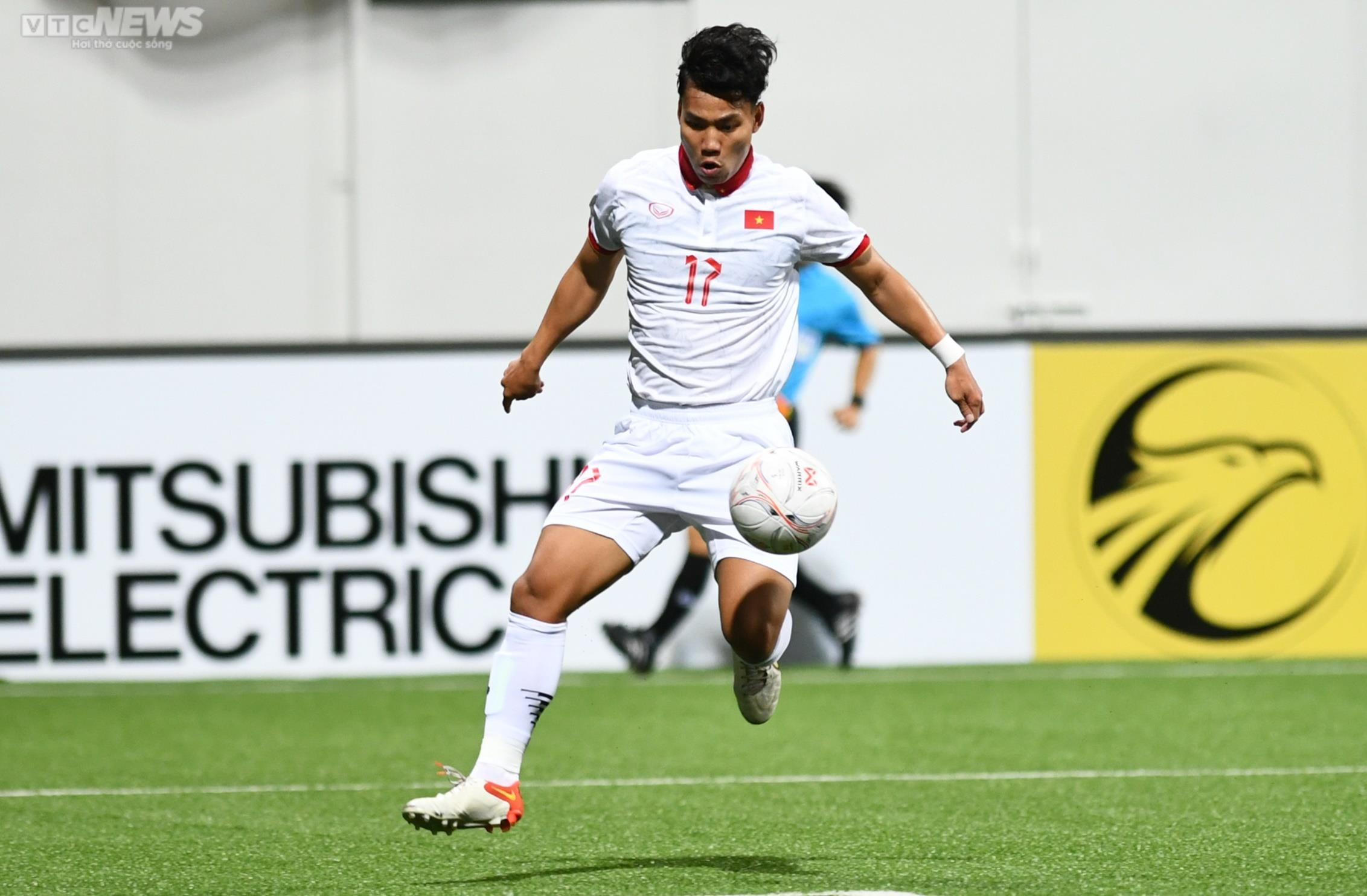 Hòa bế tắc trên sân Singapore, tuyển Việt Nam thất vọng - 8