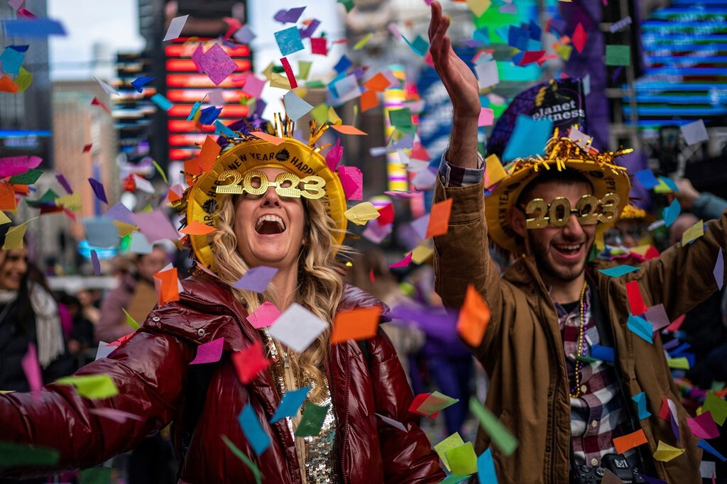 Thế giới bước sang năm mới 2023, pháo hoa rực sáng bầu trời - 14