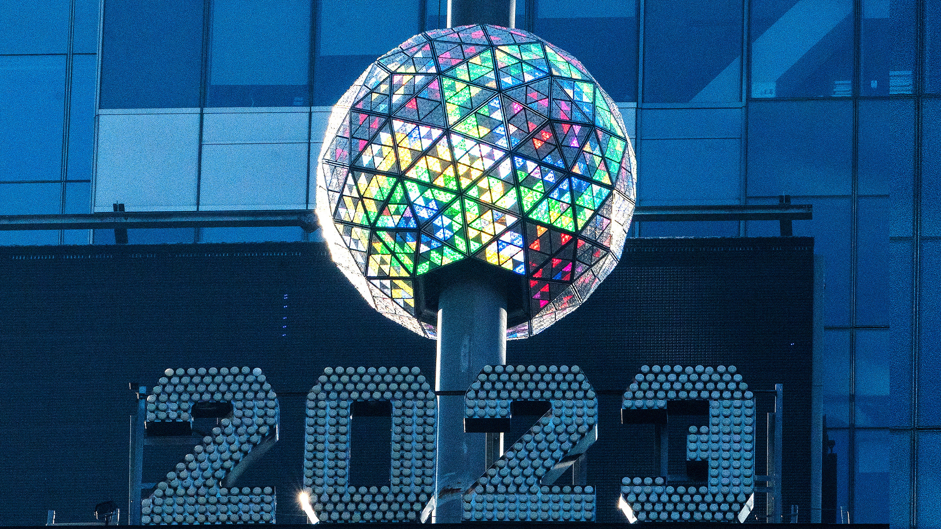 Thế giới bước sang năm mới 2023, pháo hoa rực sáng bầu trời - 15