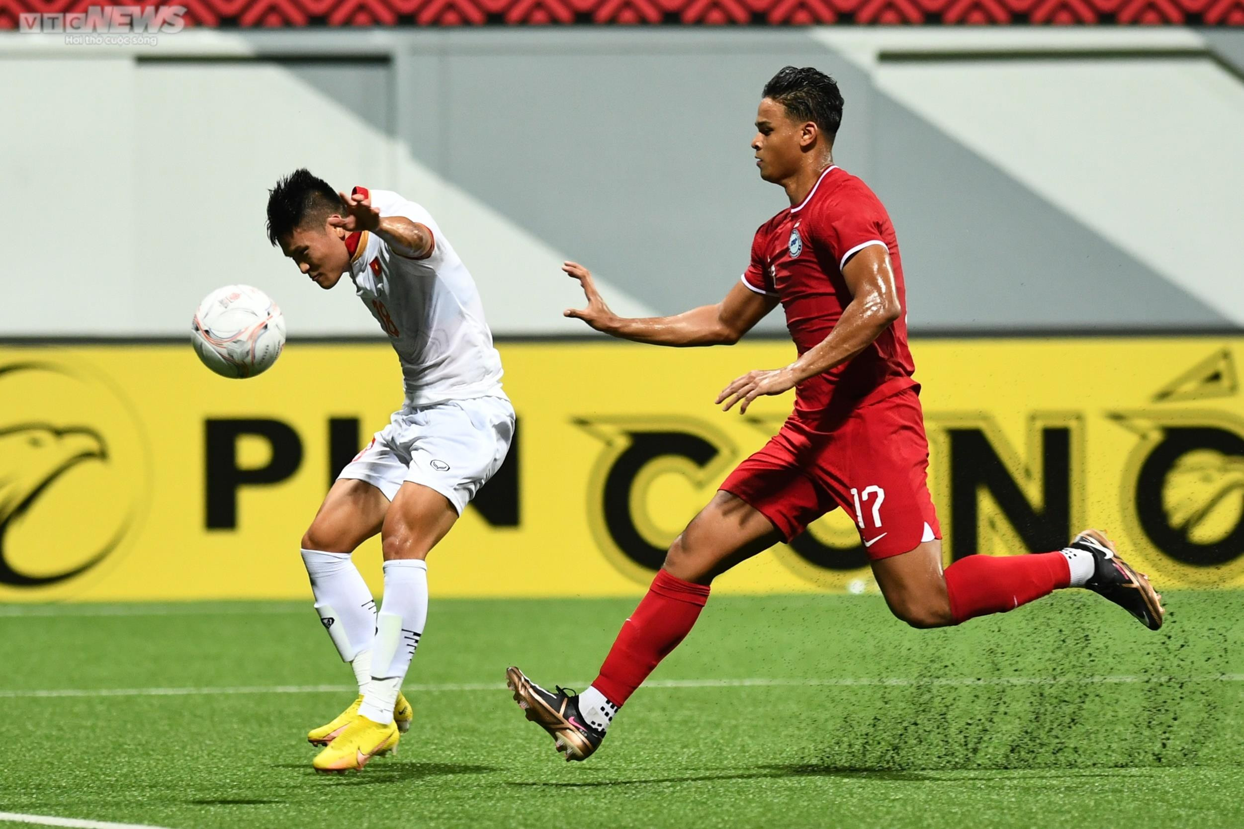 Hòa bế tắc trên sân Singapore, tuyển Việt Nam thất vọng - 3