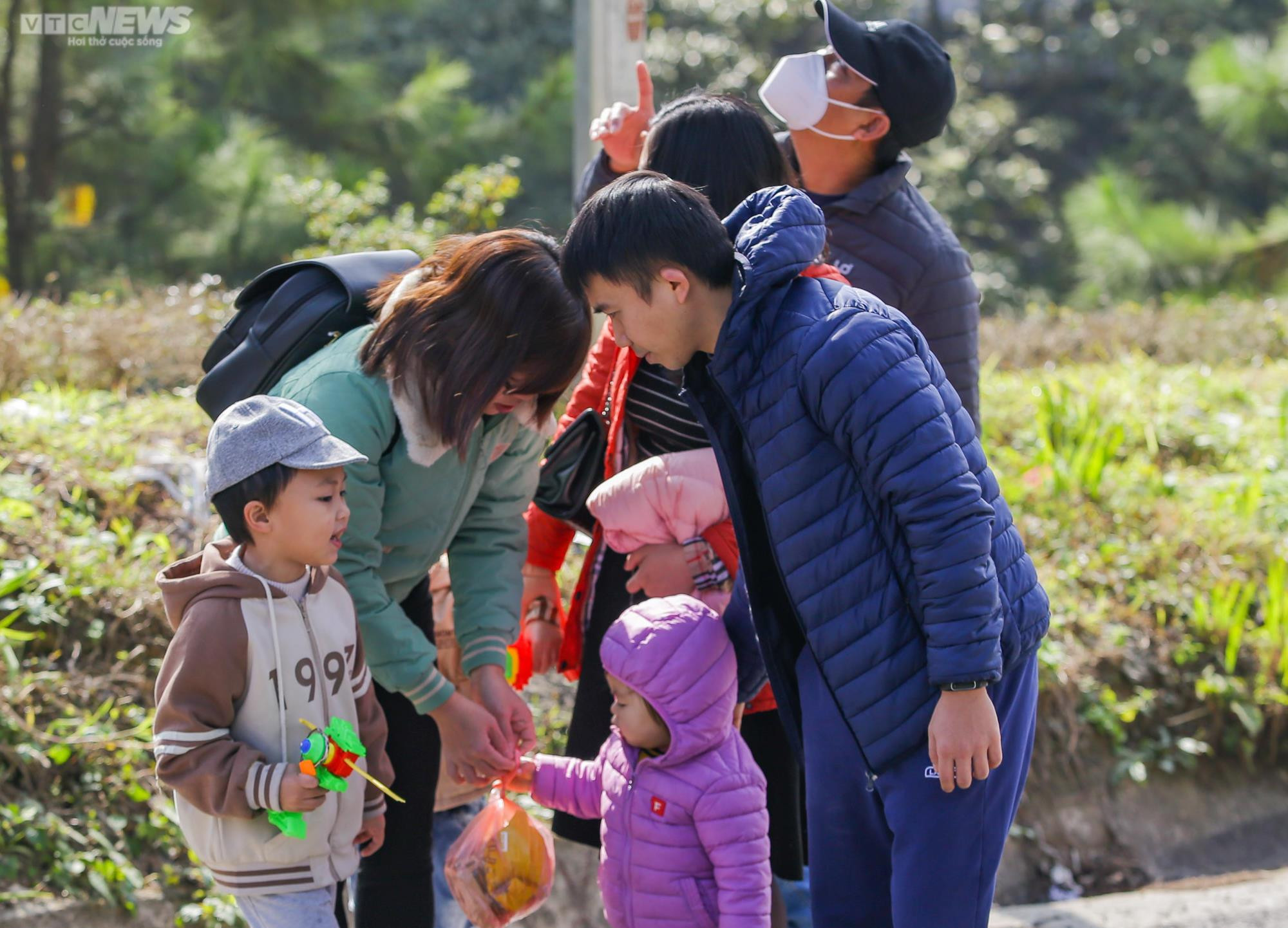 Du khách đổ về Tam Đảo vui chơi dịp nghỉ Tết Dương lịch 2023 - 11