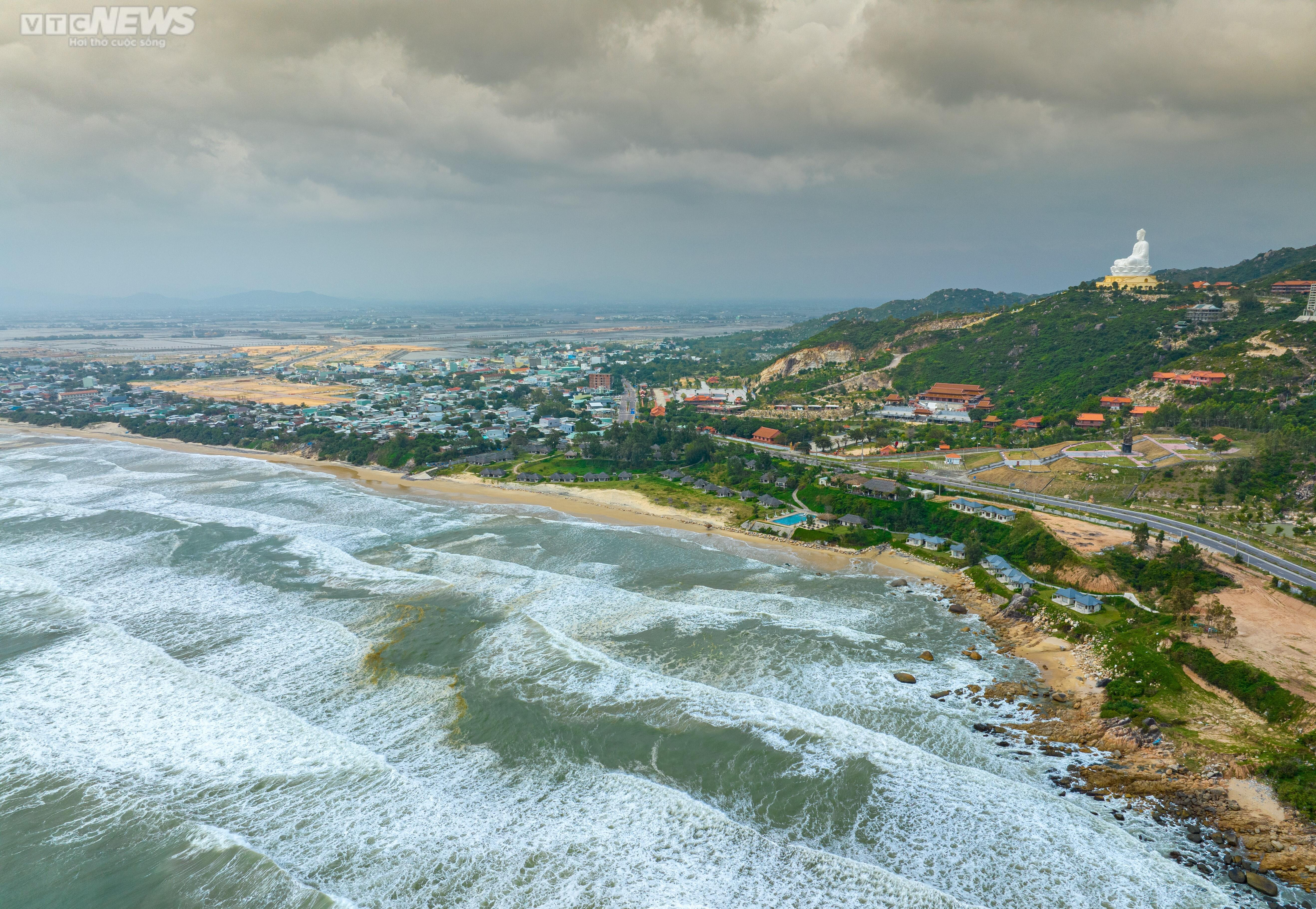 9 địa điểm đẹp như tranh vẽ ở Bình Định nhìn từ trên cao - 8