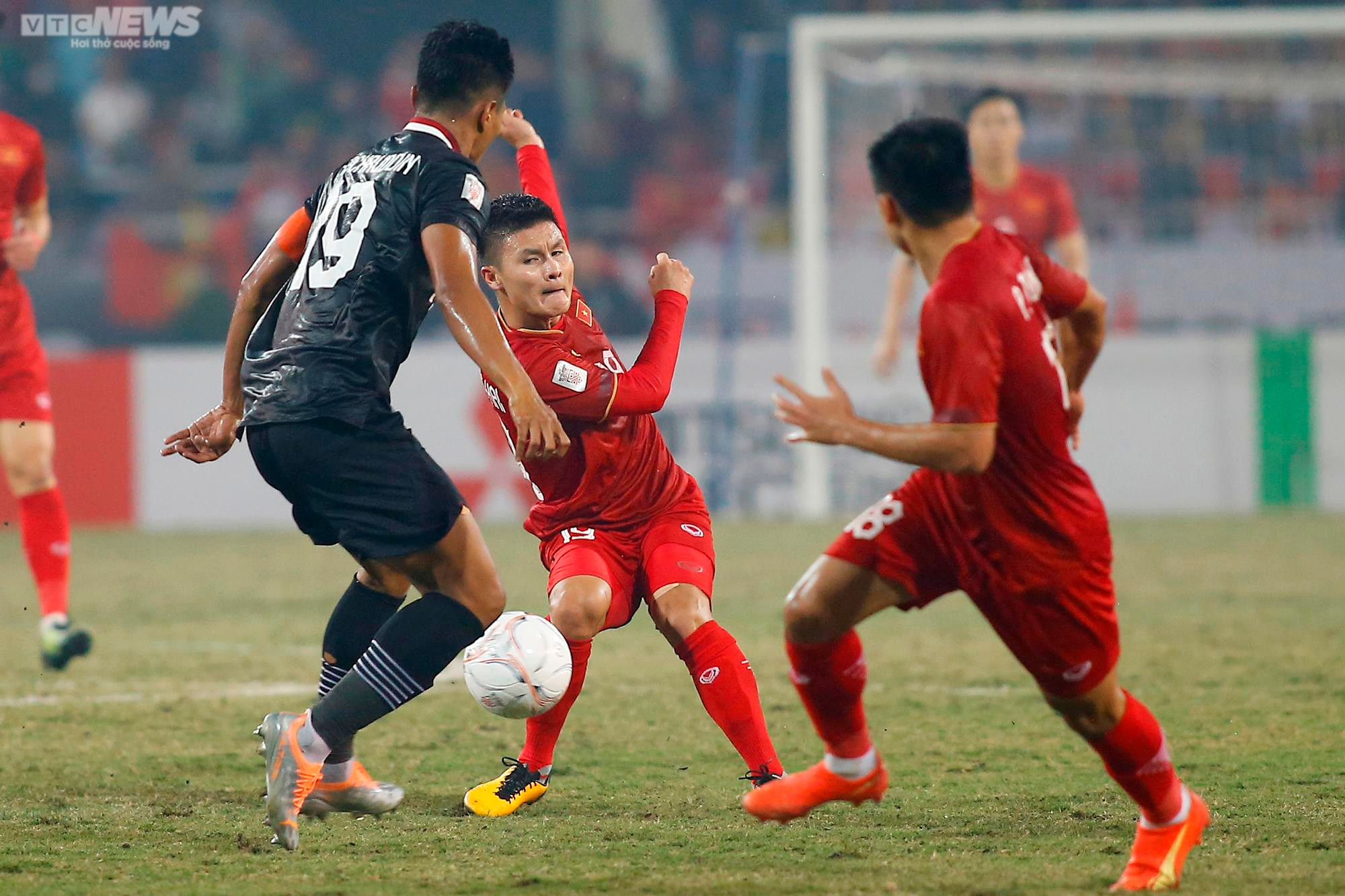 Indonesia liên tục đá rắn, tuyển Việt Nam tỉnh táo chứng minh bản lĩnh - 15