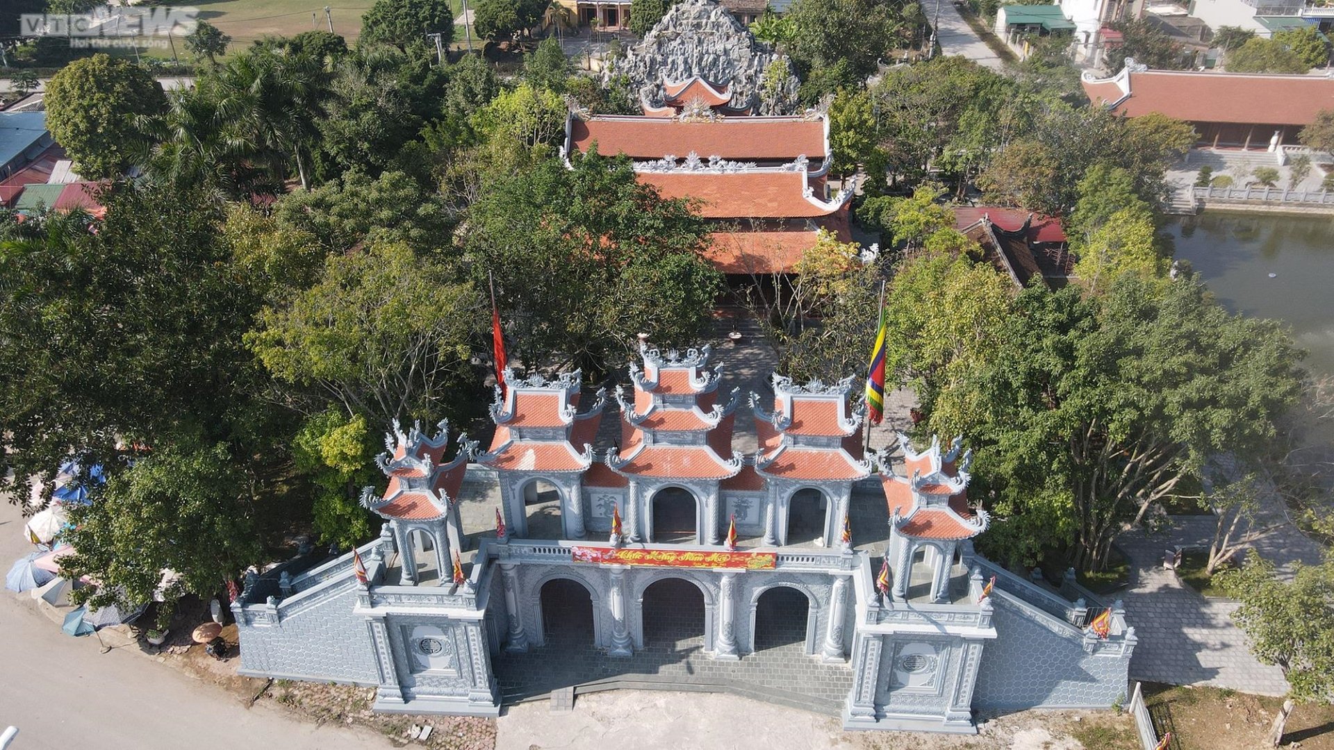 Chiêm ngưỡng ngôi đền tráng lệ thờ Quan lớn Tuần Tranh ở Hải Dương - 2