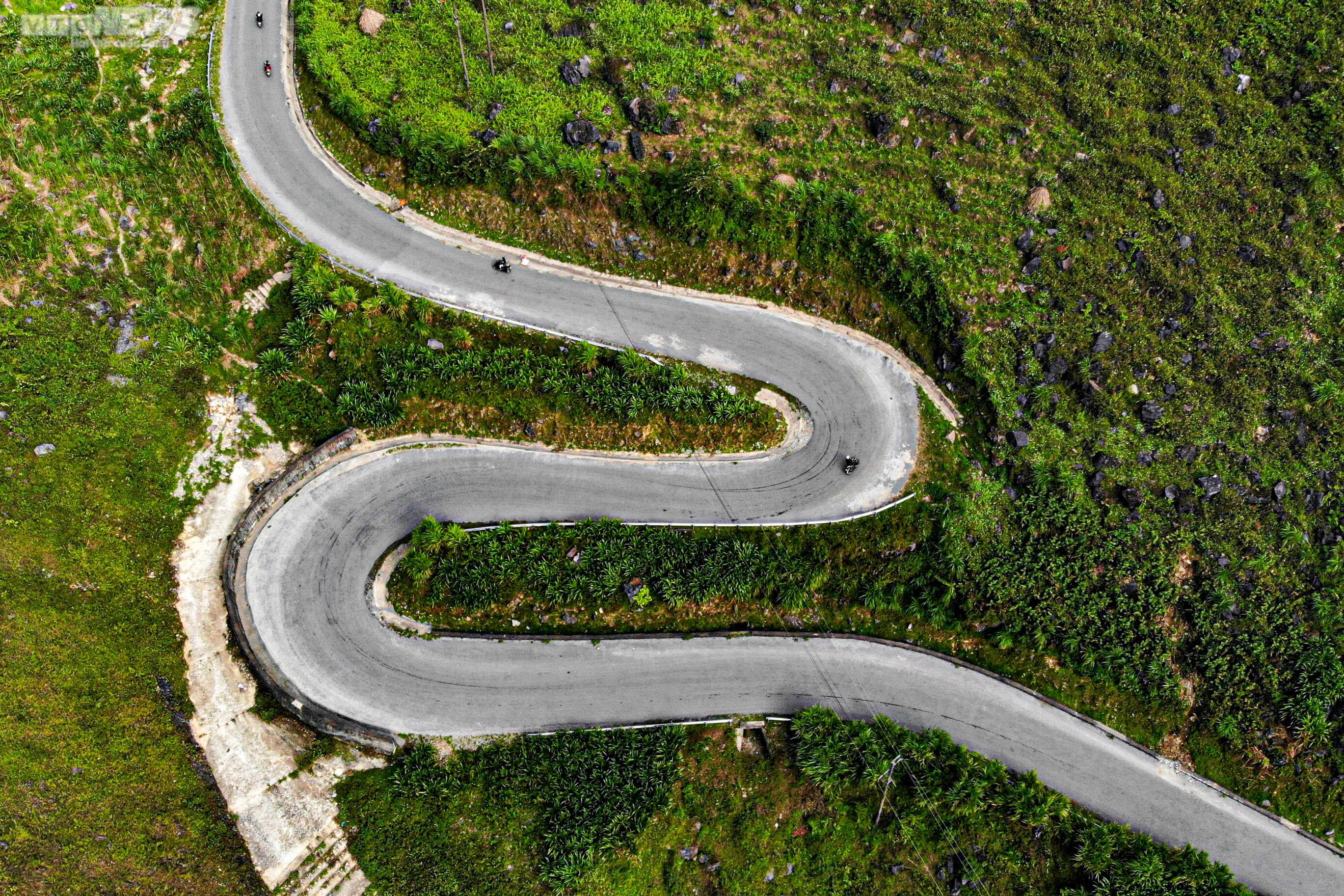 Đắm mình với vẻ đẹp hùng vĩ của những cung đường, sông núi Hà Giang - 15