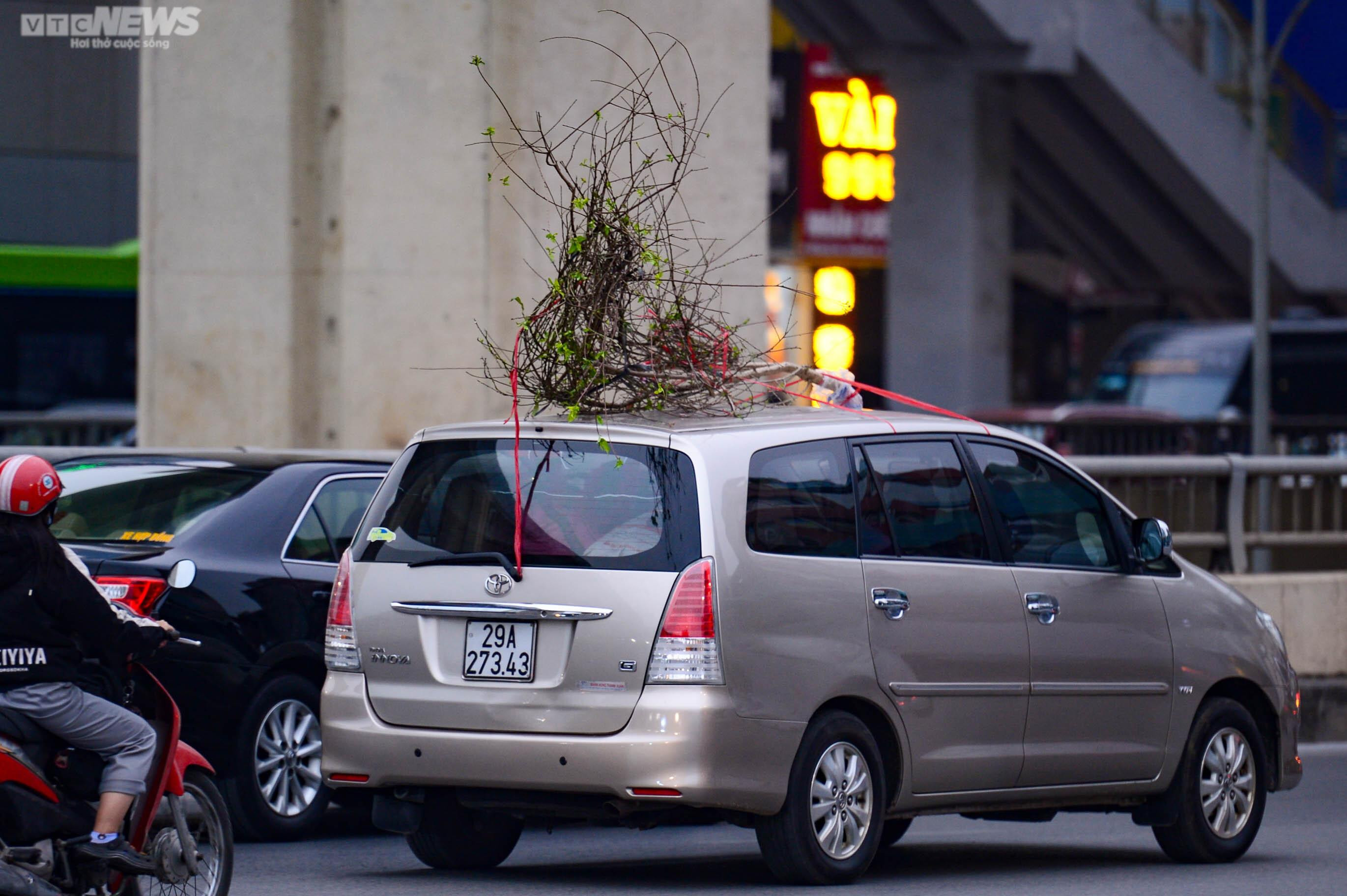 Cửa ngõ Hà Nội ùn tắc trong ngày làm việc cuối cùng trước kỳ nghỉ Tết - 14