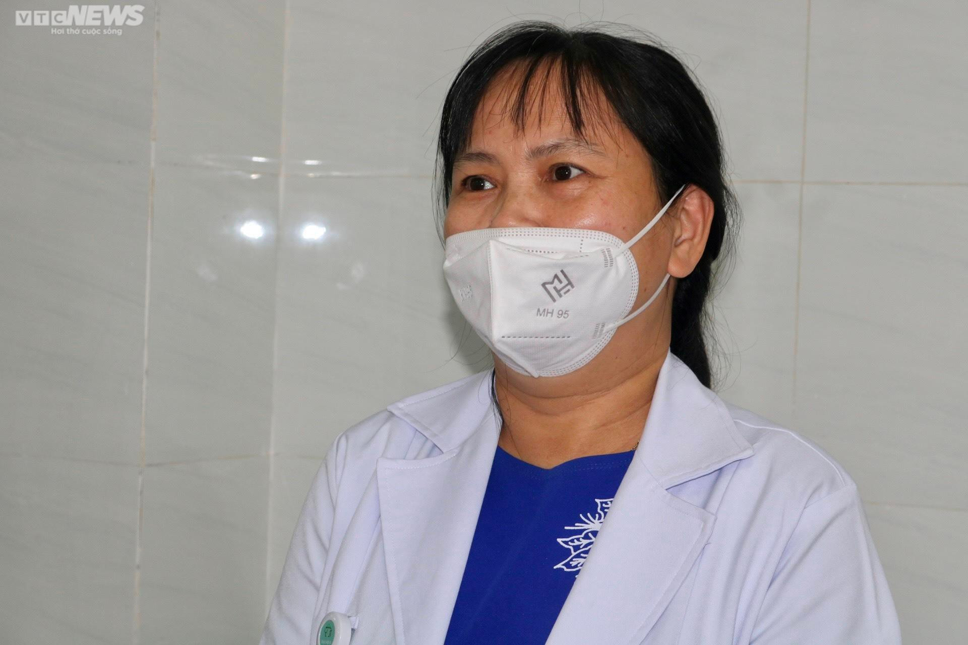 Những bước chân vội vã đêm giao thừa - 4