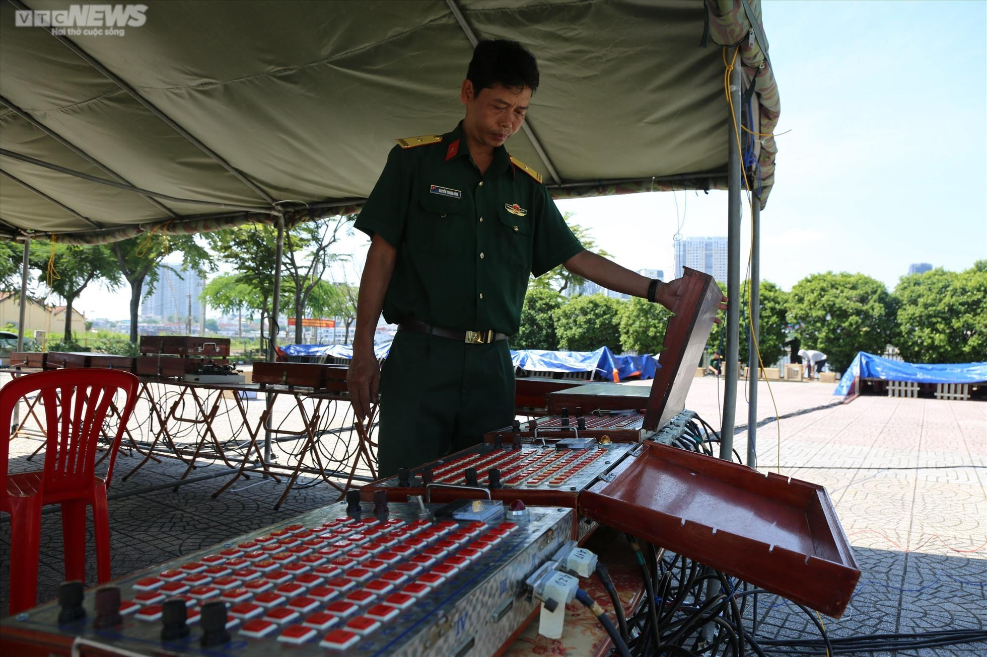 'Trận địa' pháo hoa ở TP.HCM sẵn sàng khai hoả đón giao thừa Quý Mão 2023 - 9