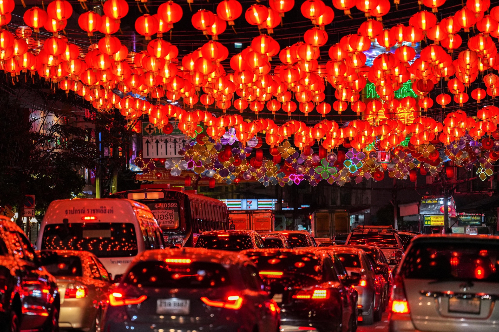 Châu Á hào hứng chào đón năm mới 2023 - 3