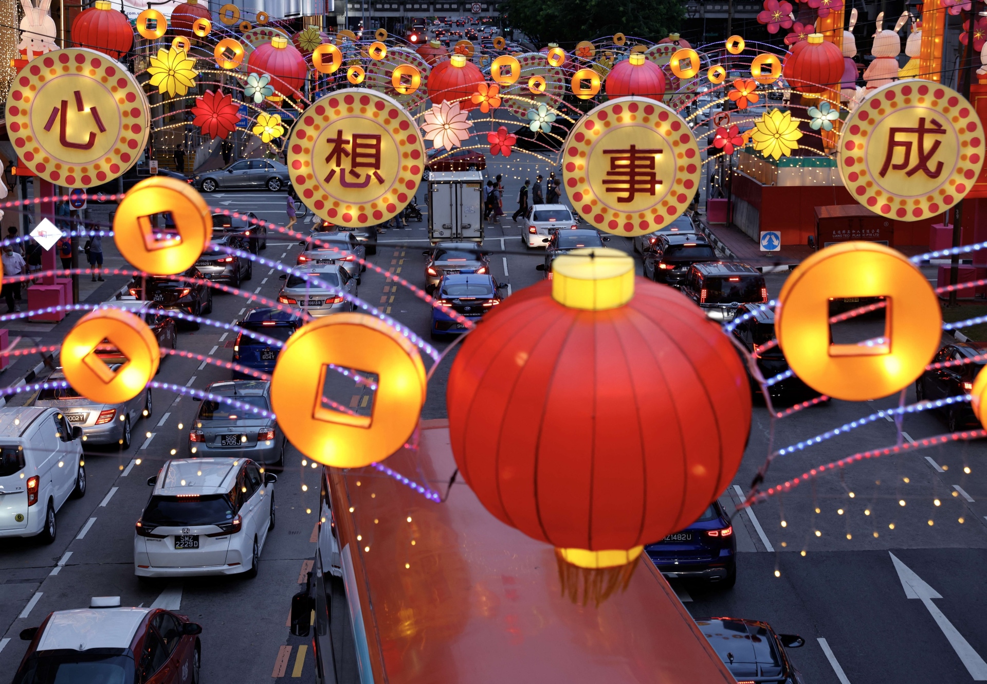Châu Á hào hứng chào đón năm mới 2023 - 4