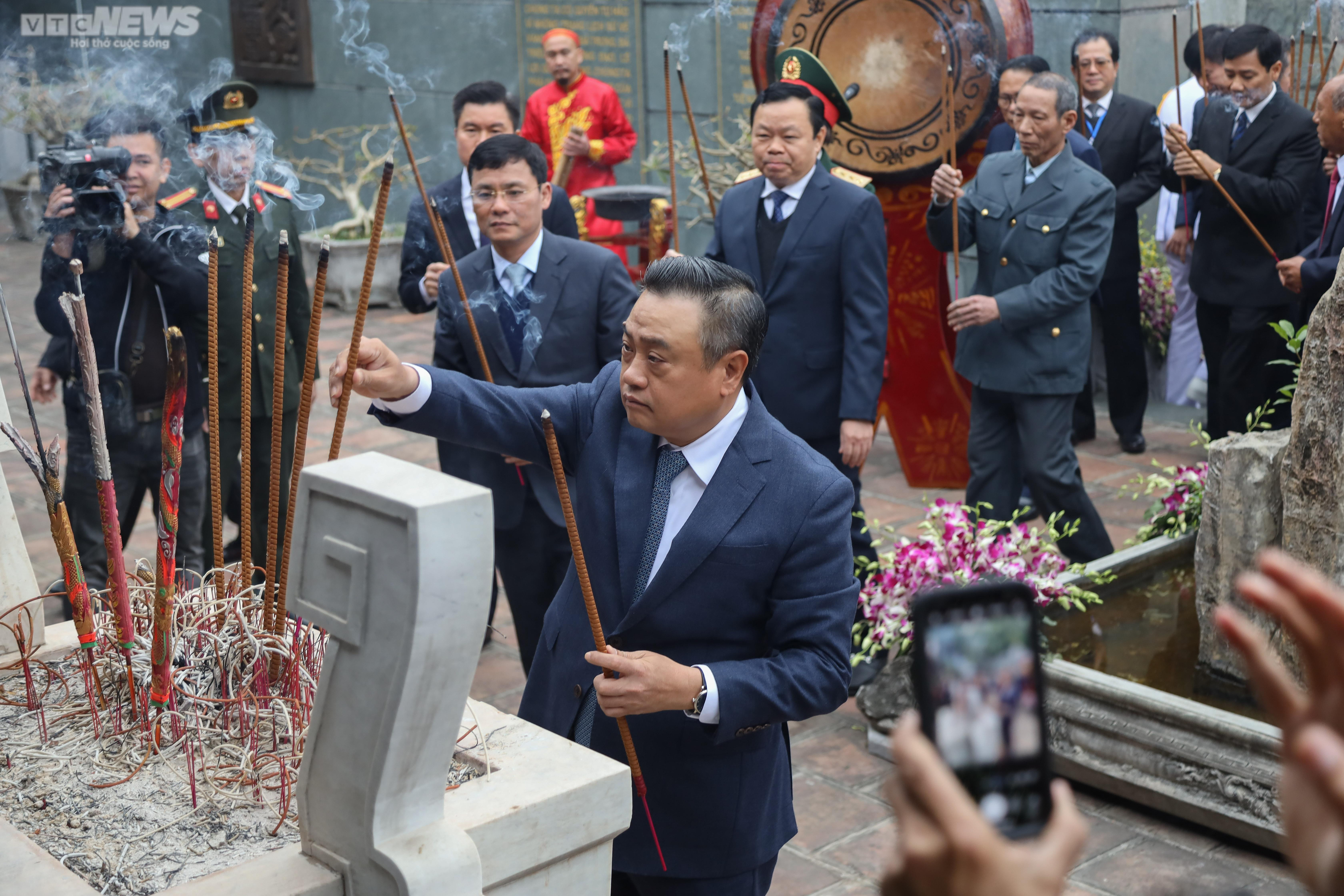 Gần 10.000 người dự lễ kỷ niệm 234 năm chiến thắng Ngọc Hồi - Đống Đa - 4