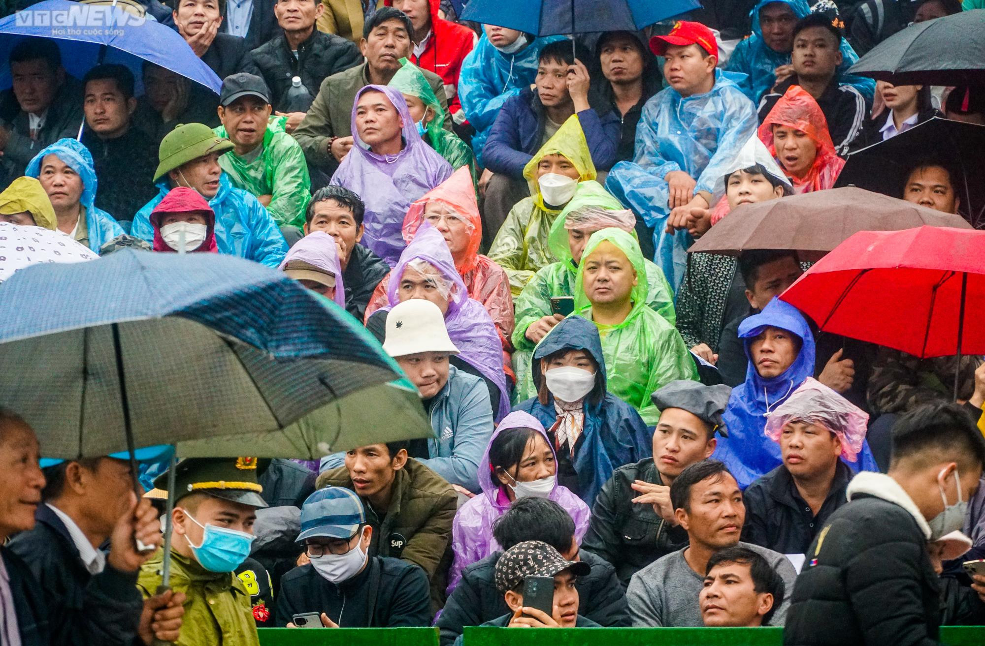 Vĩnh Phúc: Thót tim những pha cáng hầu, móc hàm của các ‘ông trâu’ Hải Lựu - 13