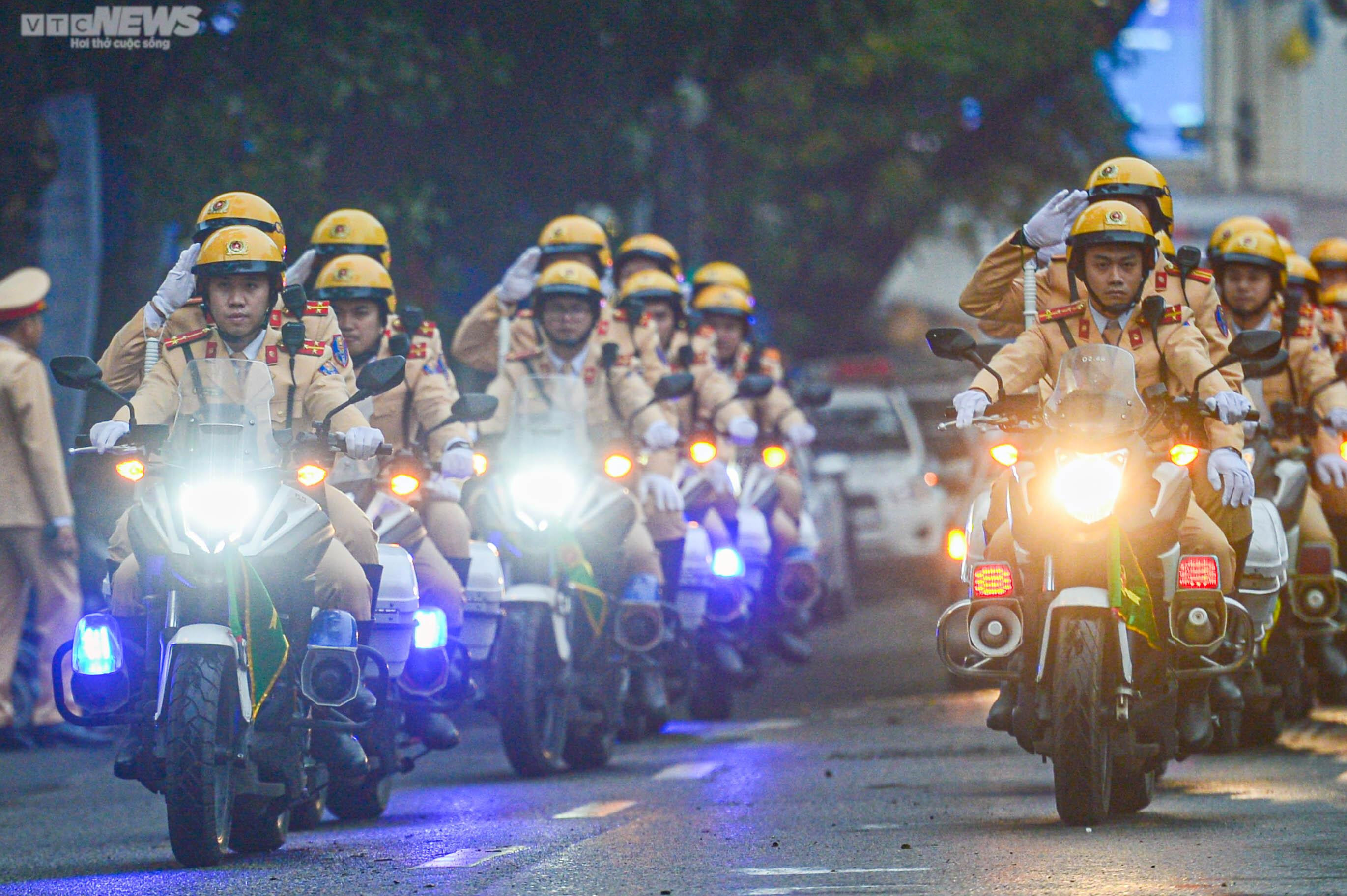 Bộ trưởng GTVT: Thượng tôn pháp luật để xây dựng văn hoá giao thông - 8