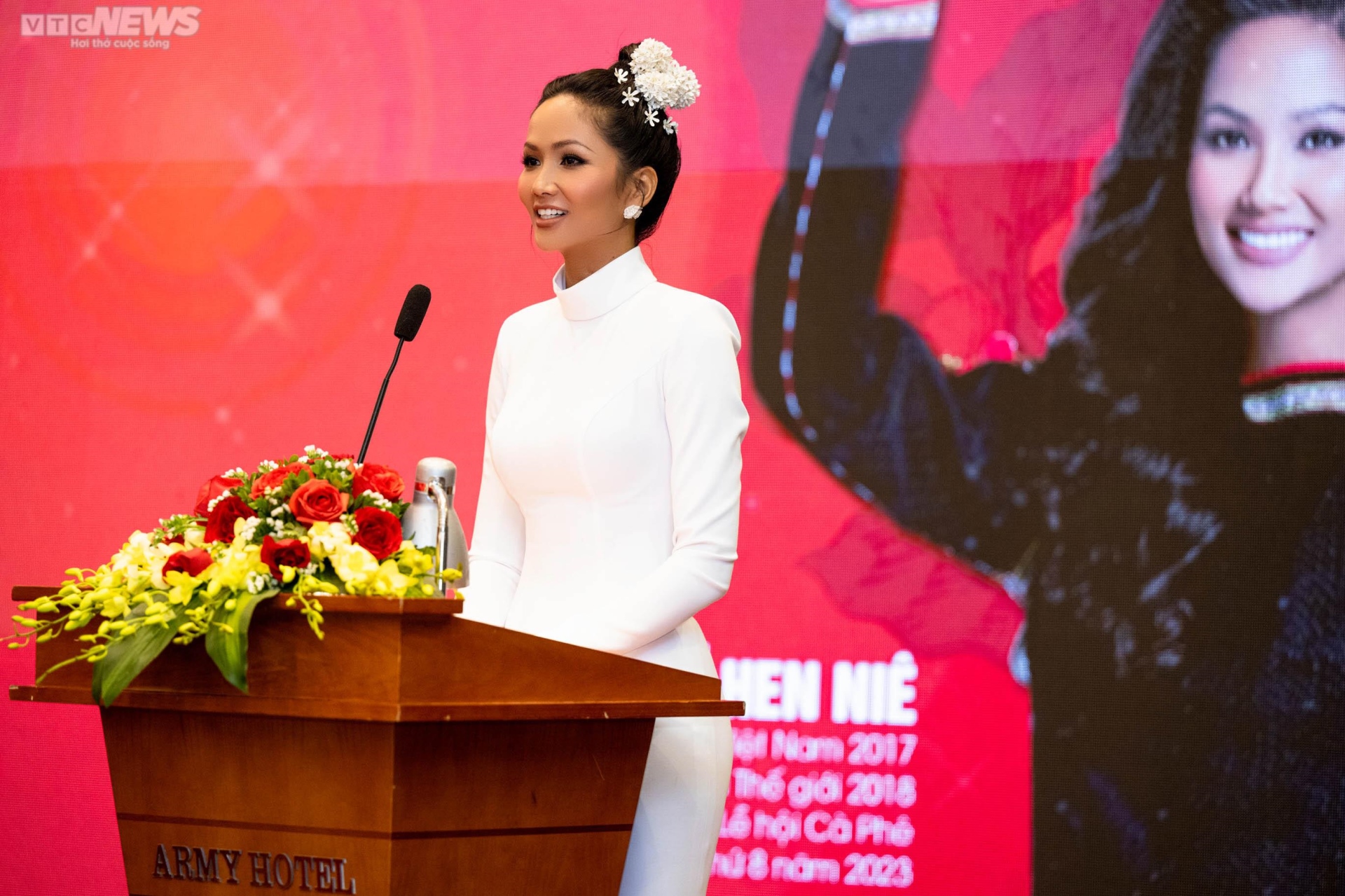Hoa hậu H'Hen Niê làm đại sứ truyền thông Lễ hội cà phê Buôn Ma Thuột năm 2023 - 5