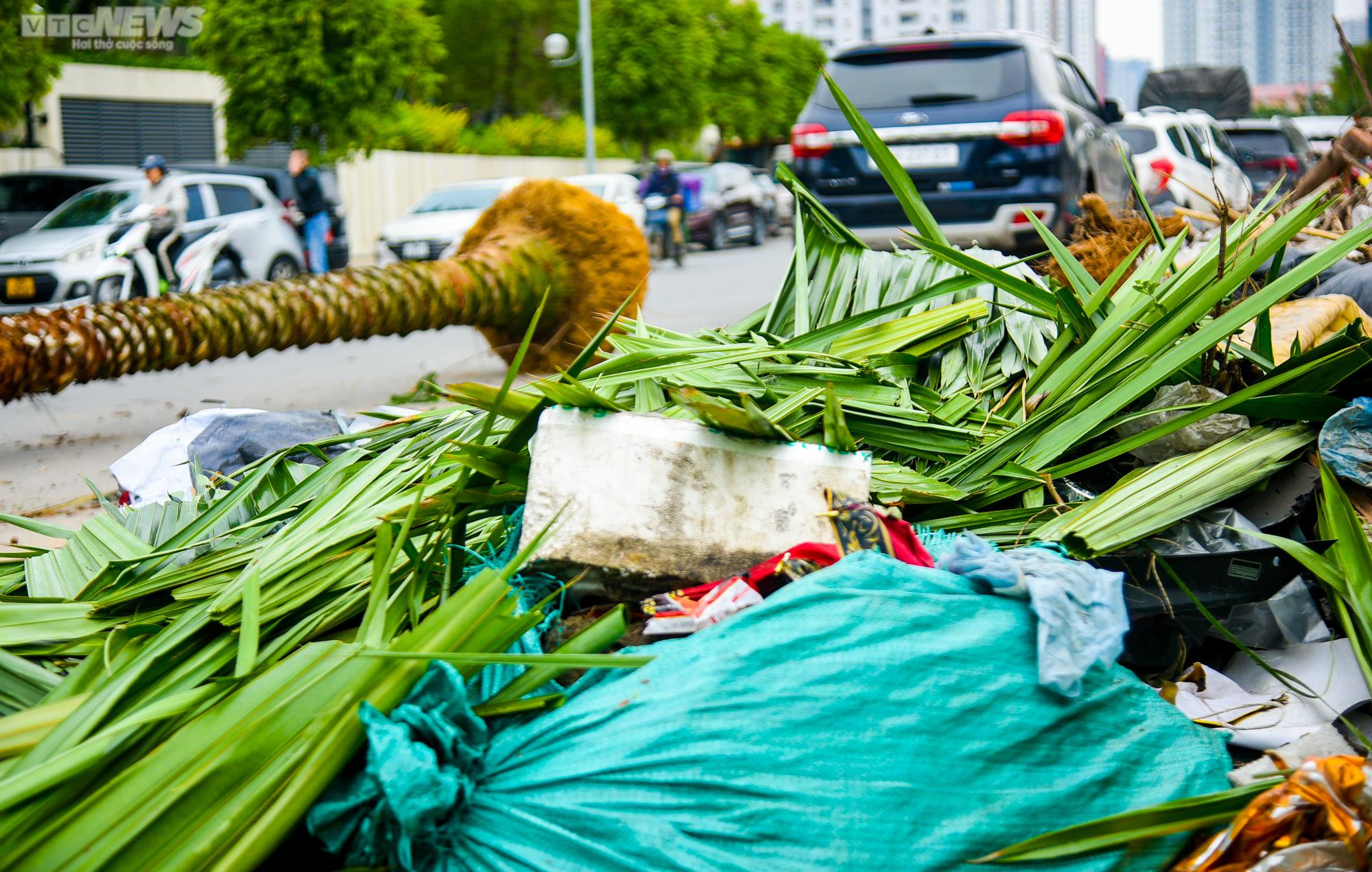 Rác thải ngập ngụa, bủa vây trên con đường mới mở - 4