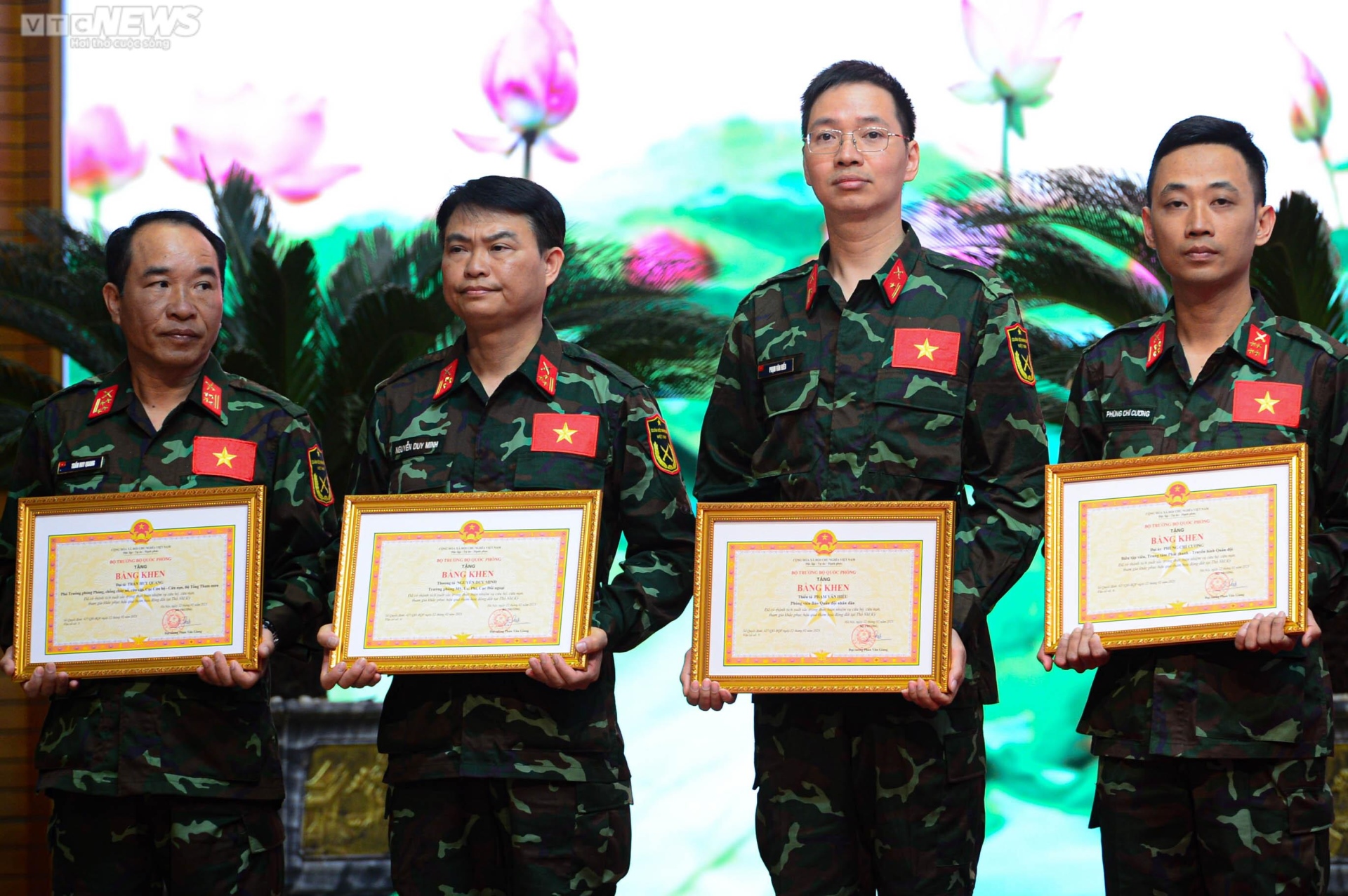 Toàn cảnh lễ tuyên dương đoàn quân đội tham gia cứu hộ cứu nạn tại Thổ Nhĩ Kỳ - 9