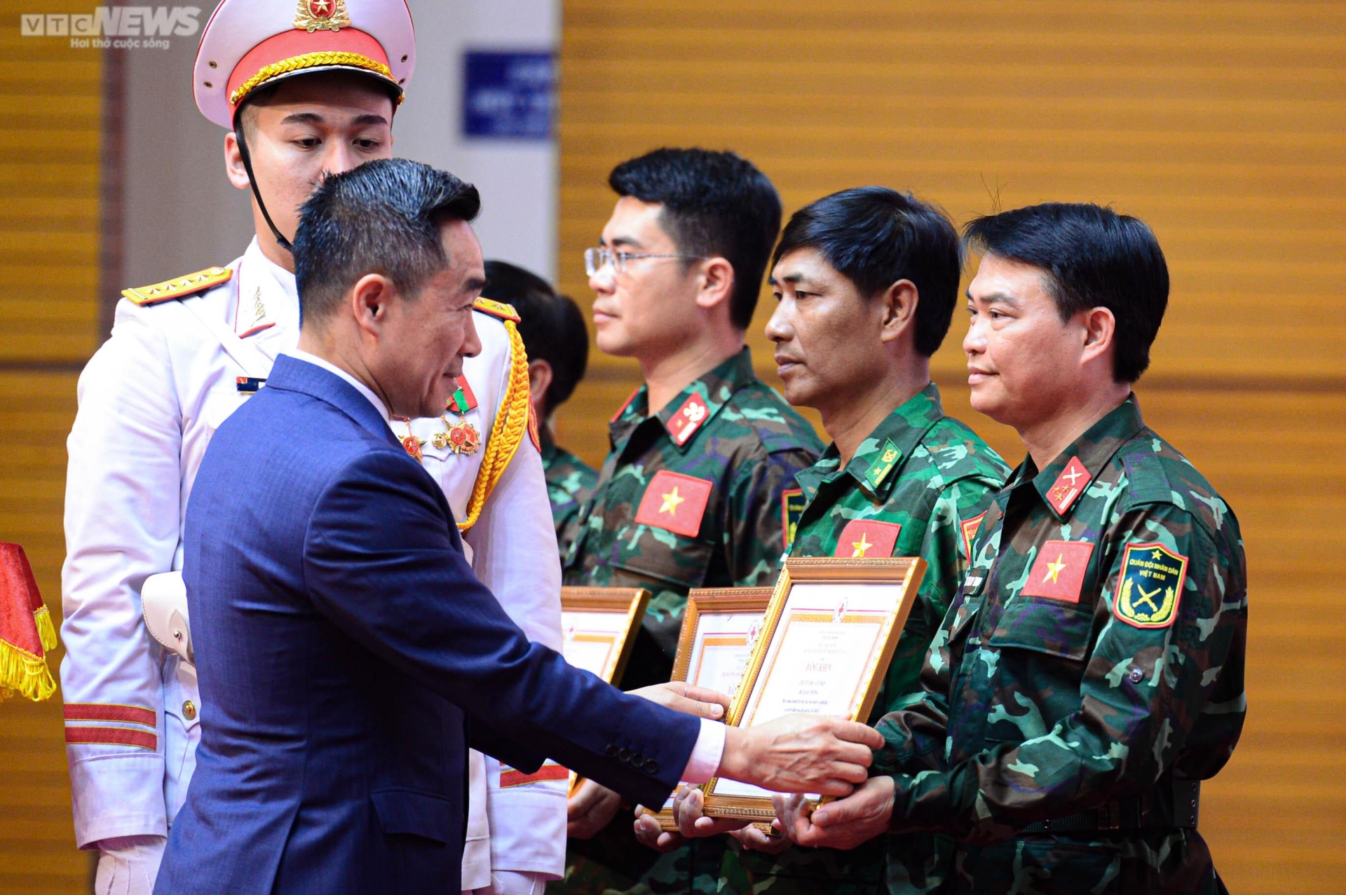 Toàn cảnh lễ tuyên dương đoàn quân đội tham gia cứu hộ cứu nạn tại Thổ Nhĩ Kỳ - 8