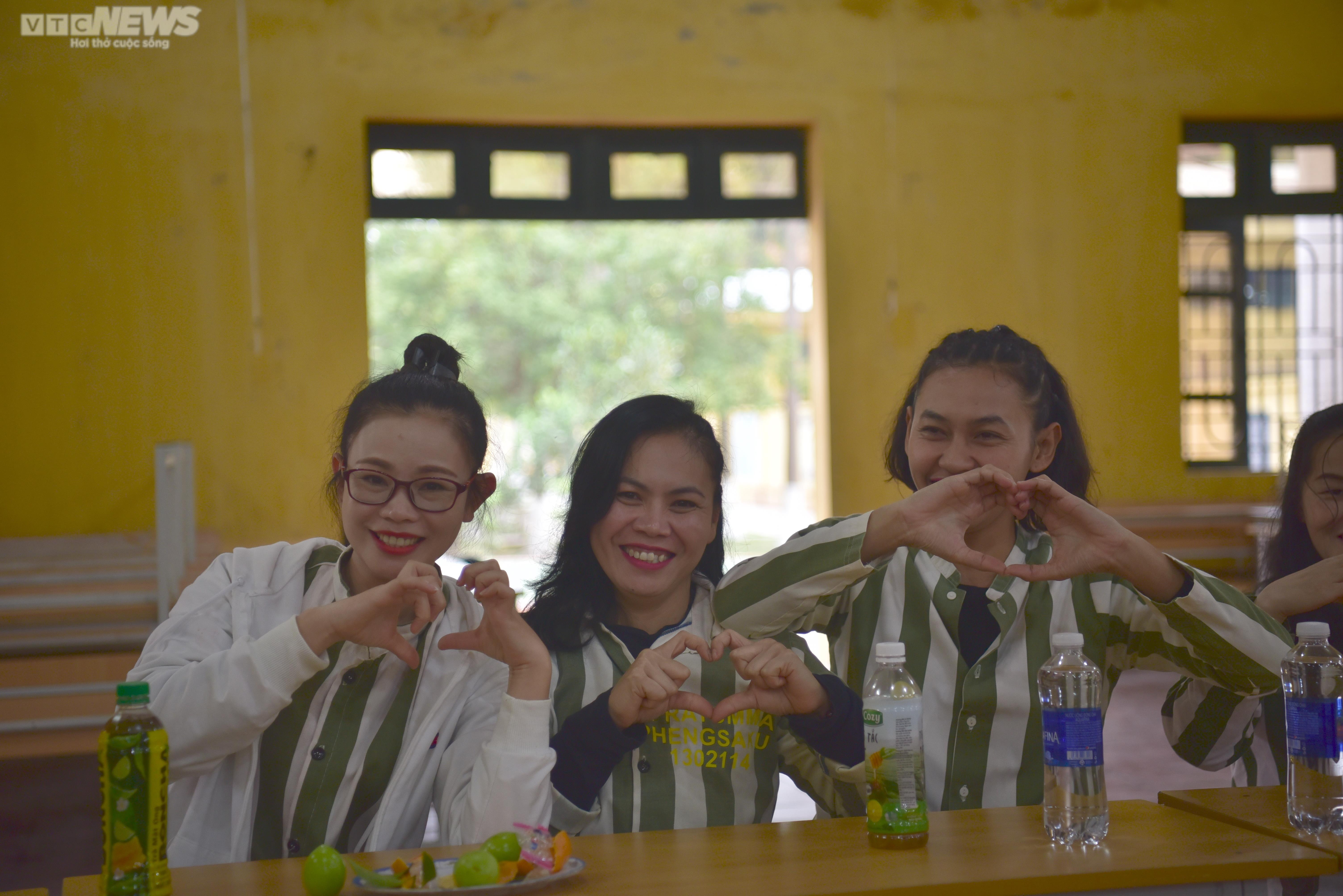 Ngày 8/3 của những nữ phạm nhân nước ngoài tại Trại giam Vĩnh Quang - 2