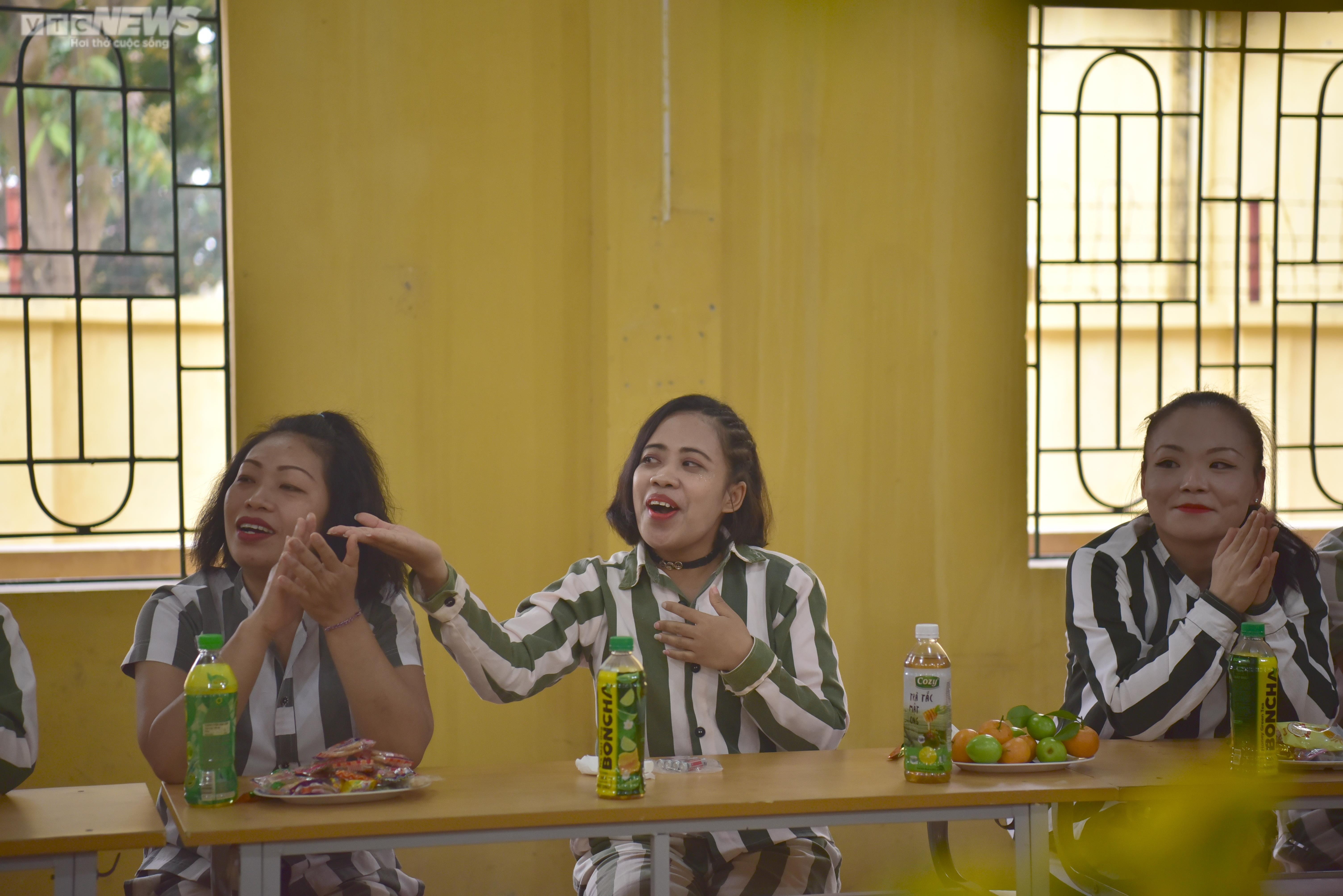 Ngày 8/3 của những nữ phạm nhân nước ngoài tại Trại giam Vĩnh Quang - 7