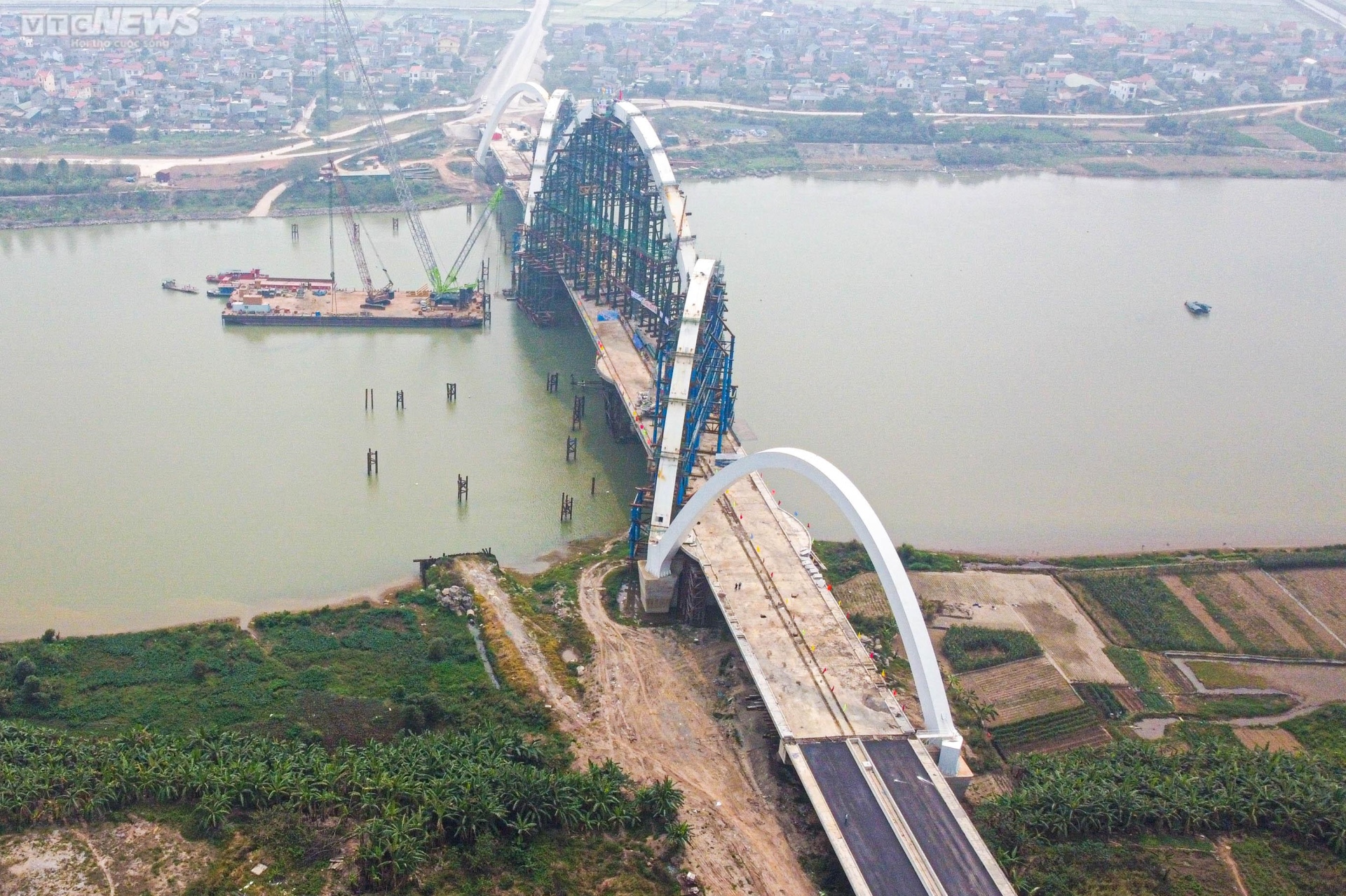 Ngắm cầu vòm thép cao nhất Việt Nam trên sông Đuống sắp đi vào hoạt động - 13