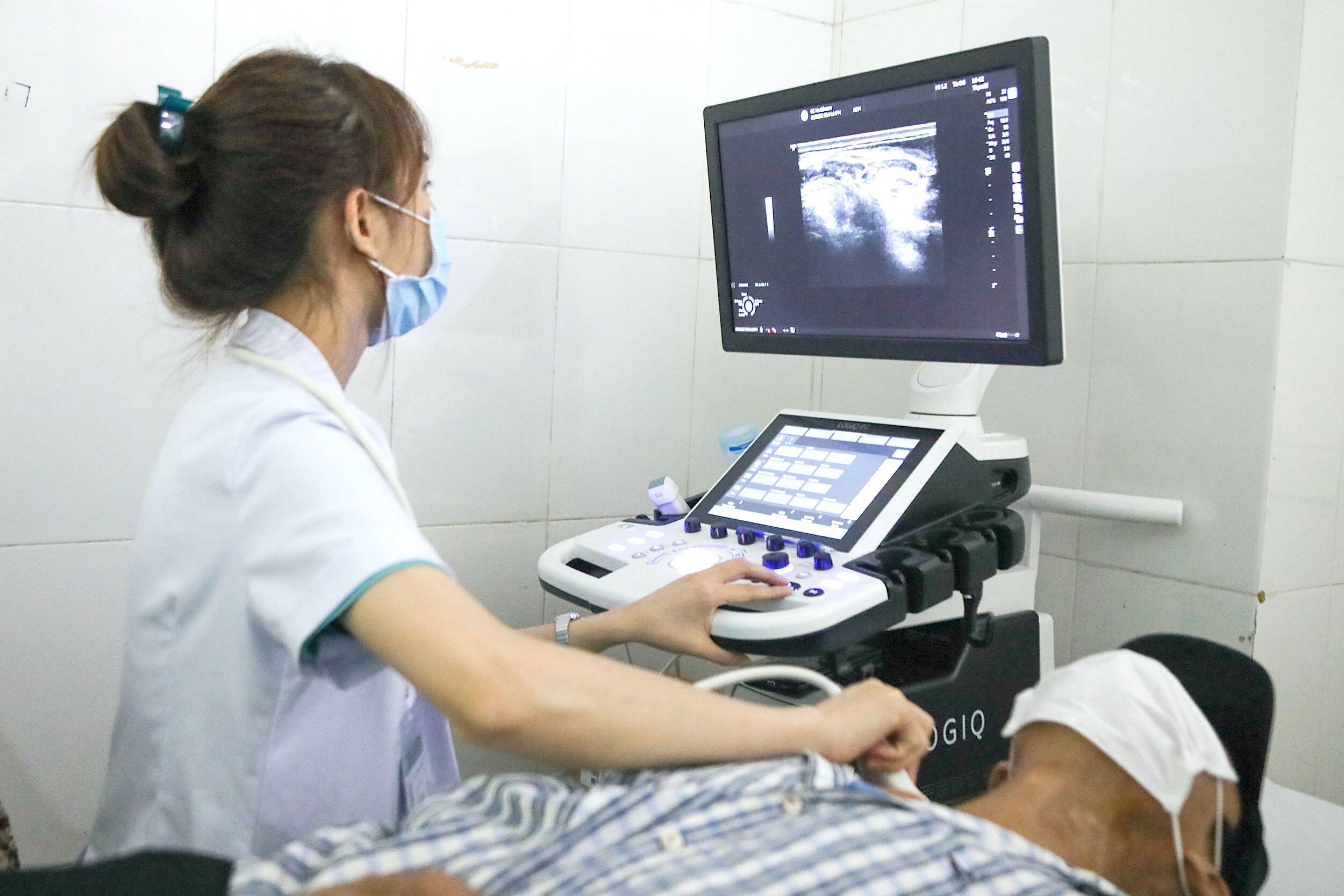 'Nghị quyết 30 tốt nhưng chưa giải quyết triệt để thiết bị y tế, cần thêm luật' - 3