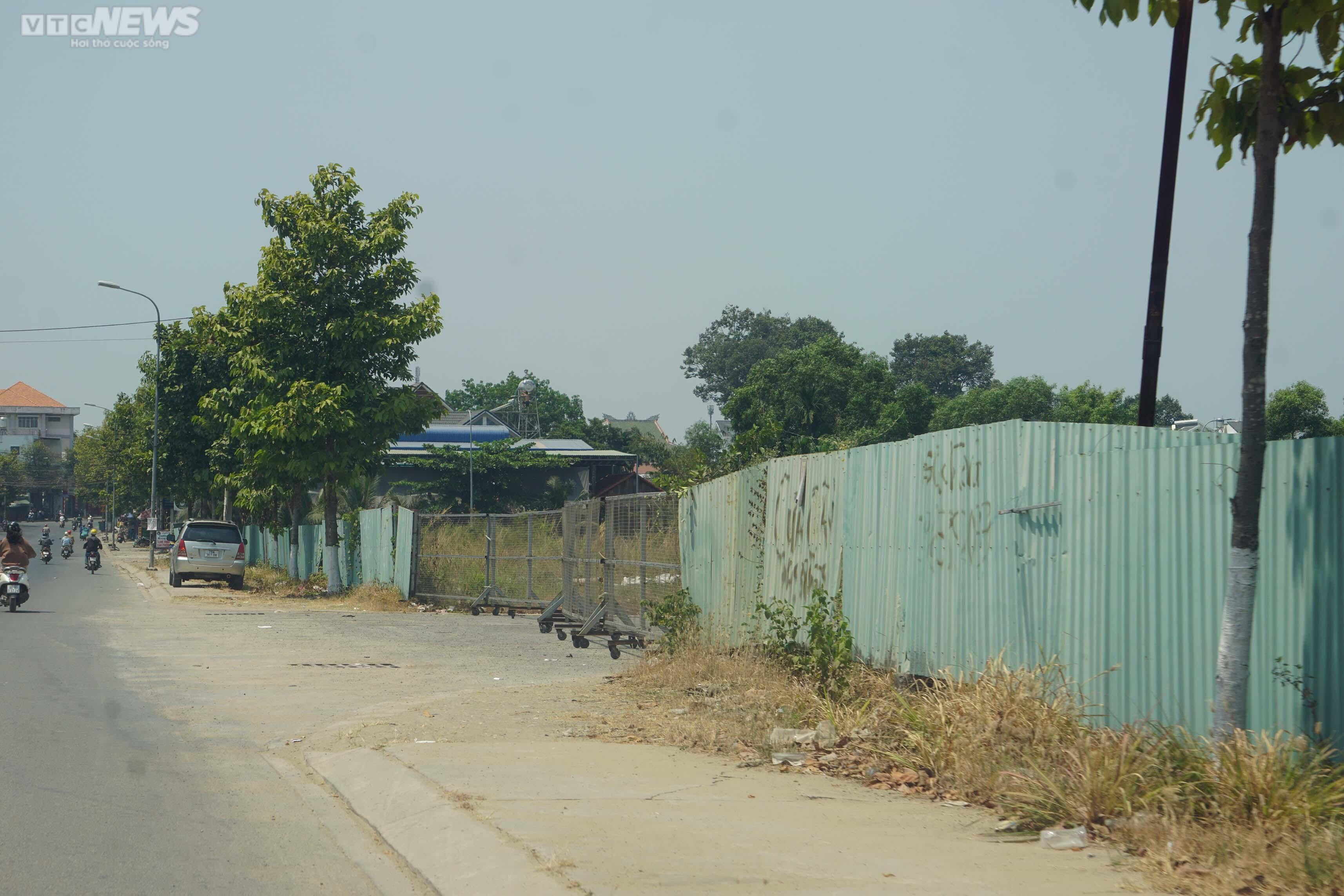 Bình Dương: Rao bán dự án ngay trước biển cảnh báo rủi ro của chính quyền - 2