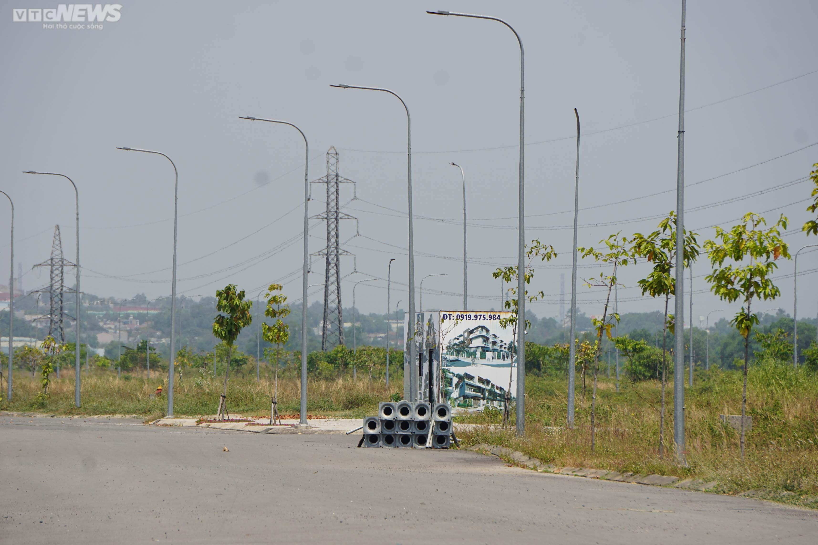 Bình Dương: Rao bán dự án ngay trước biển cảnh báo rủi ro của chính quyền - 5