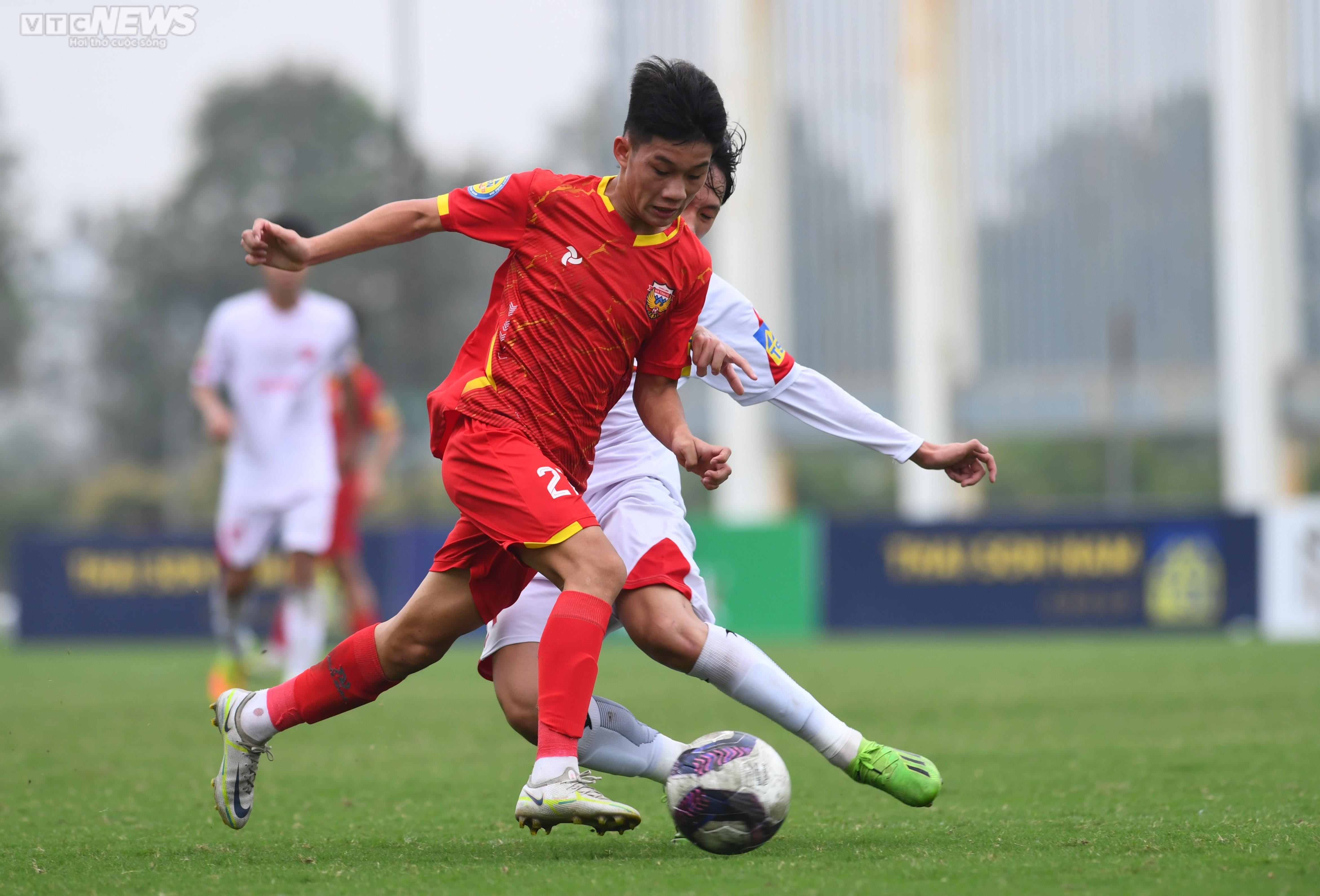 Đội trưởng U16 Việt Nam tỏa sáng giúp U17 Viettel vô địch Quốc gia - 8