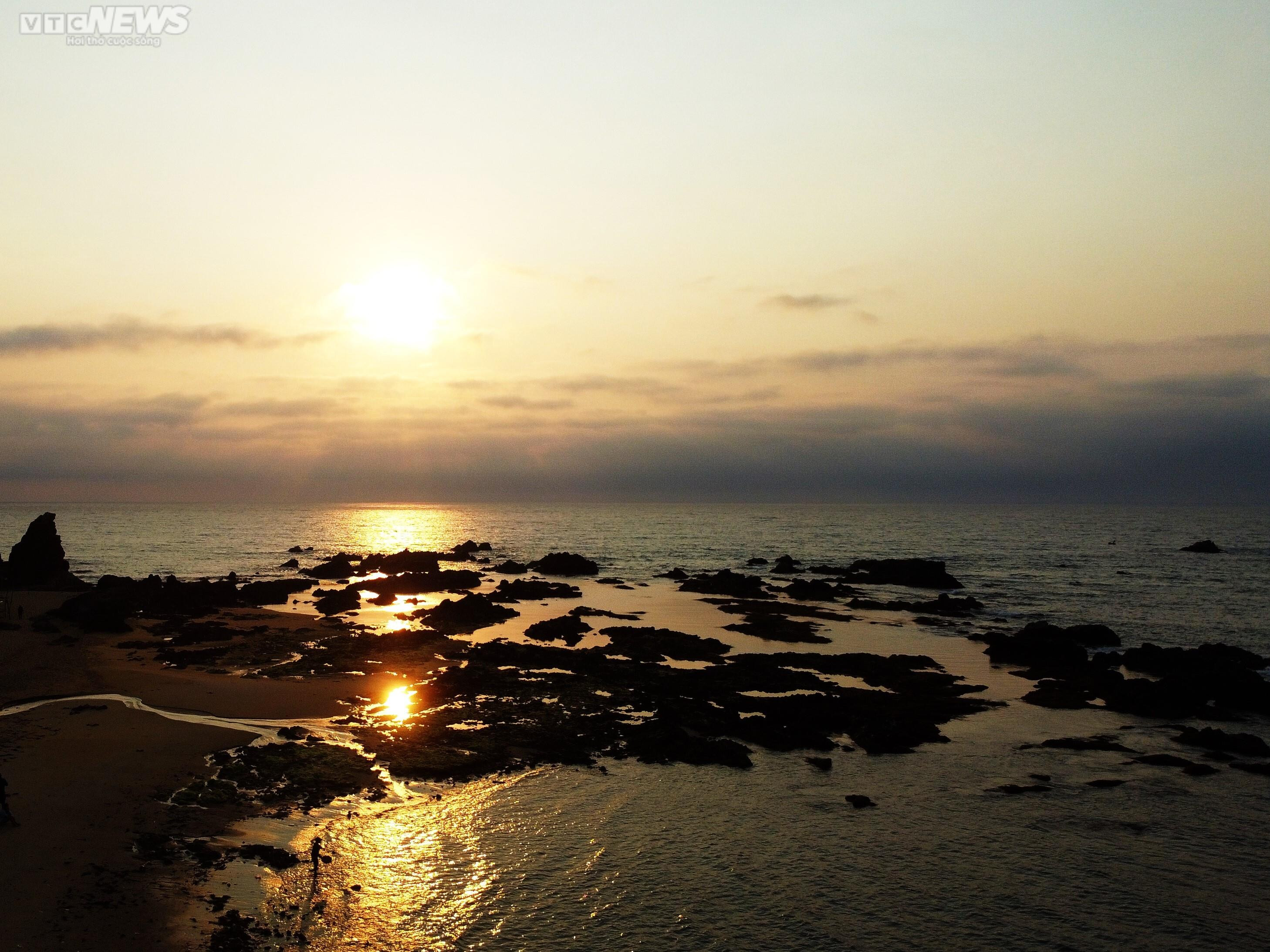 Đẹp đến nghẹt thở ở bãi biển tiên cảnh Lộ Diêu - 3