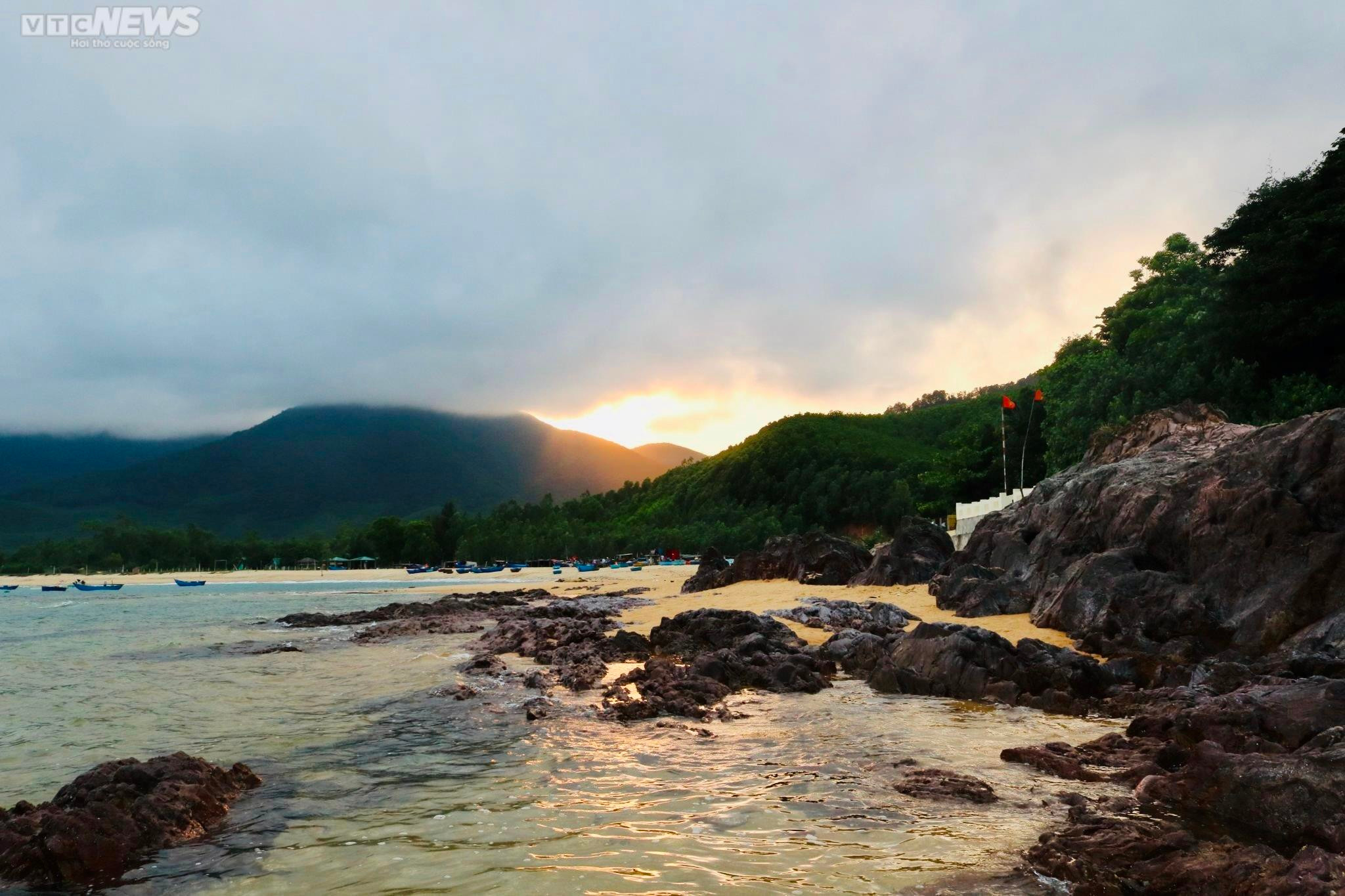 Đẹp đến nghẹt thở ở bãi biển tiên cảnh Lộ Diêu - 12