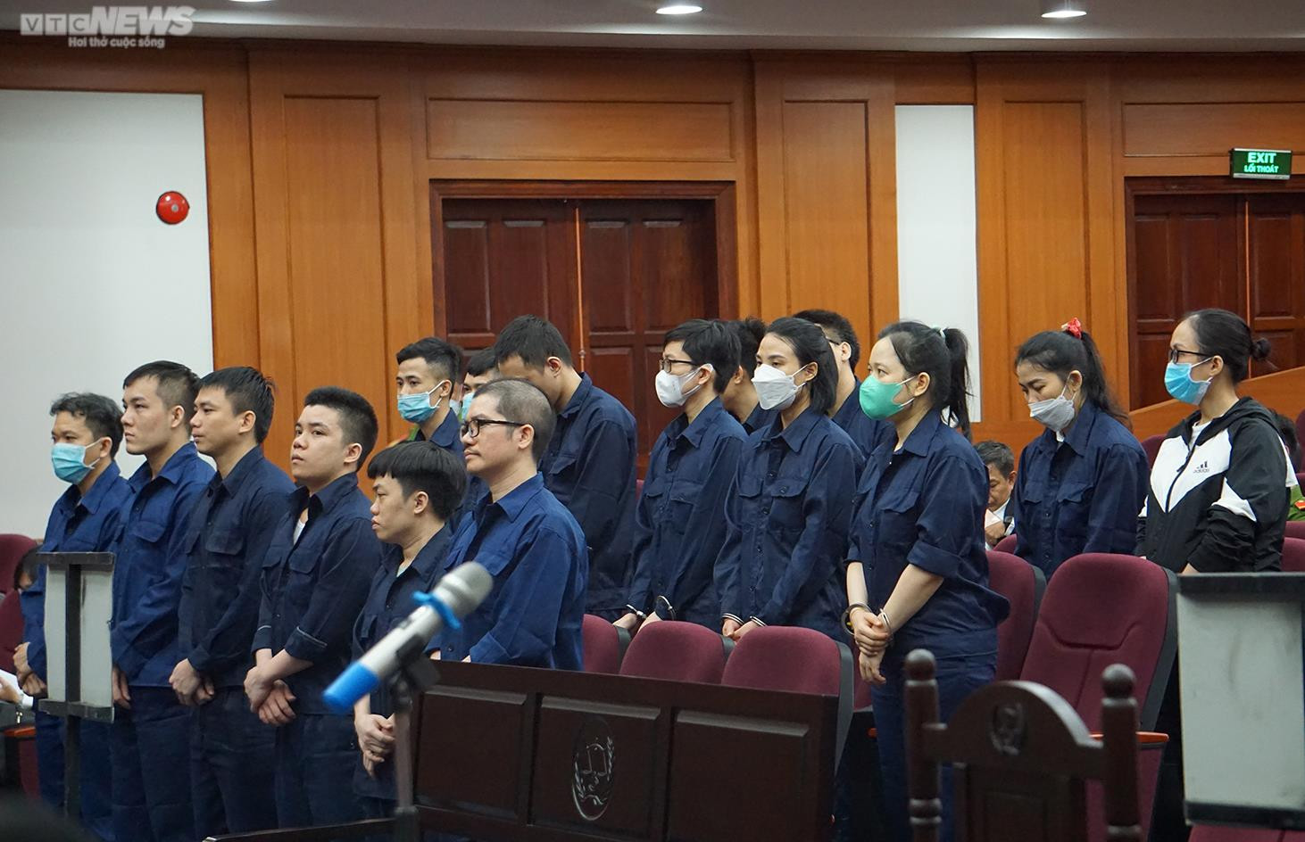 Ảnh: CEO Alibaba Nguyễn Thái Luyện cùng đồng phạm trong phiên phúc thẩm đầu tiên - 1