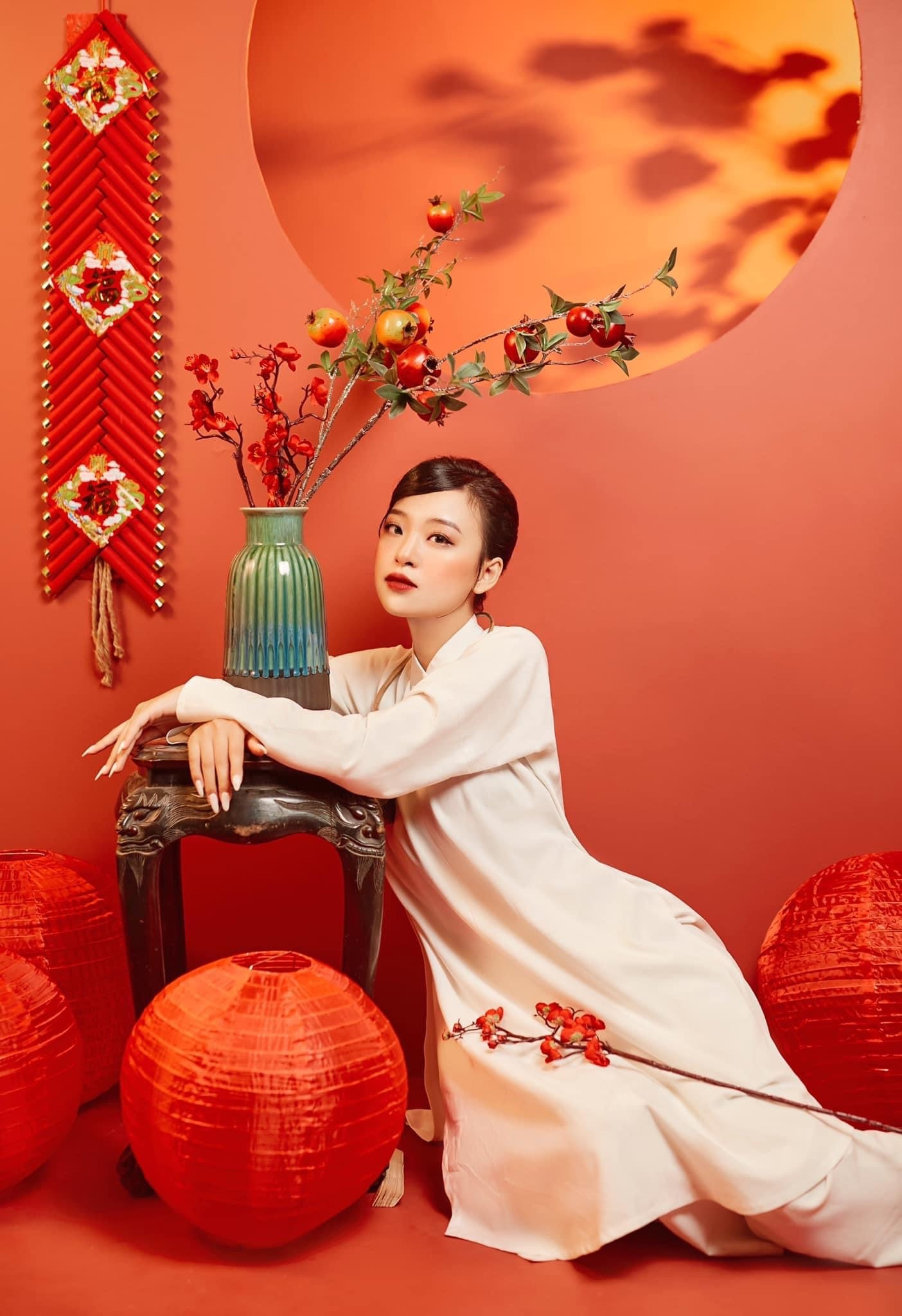 Vẻ đẹp rạng ngời của hoa khôi trường Báo - 10