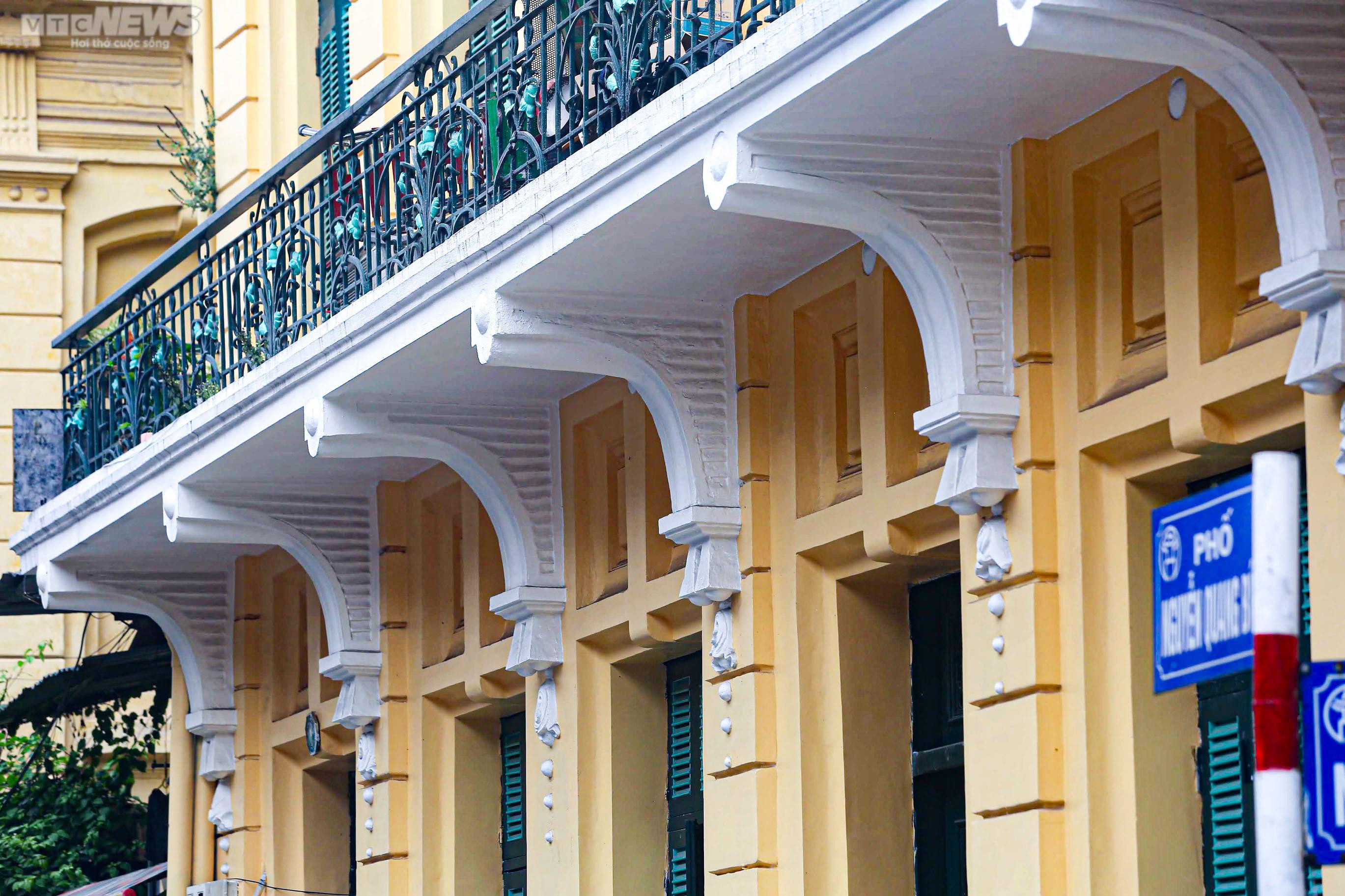 Ngắm những công trình kiến trúc Pháp cổ ở Hà Nội sau khi được trùng tu - 16