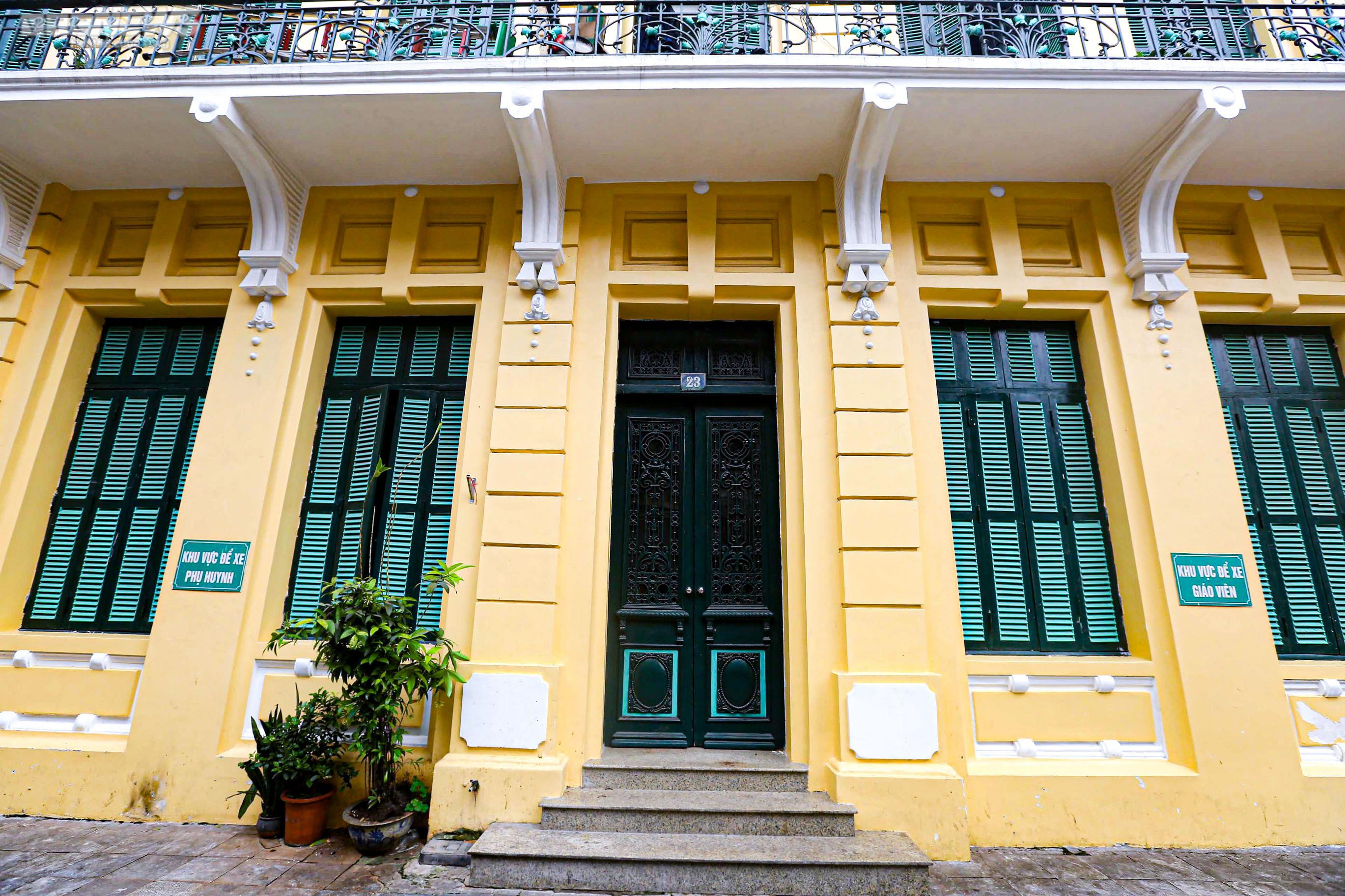 Ngắm những công trình kiến trúc Pháp cổ ở Hà Nội sau khi được trùng tu - 14