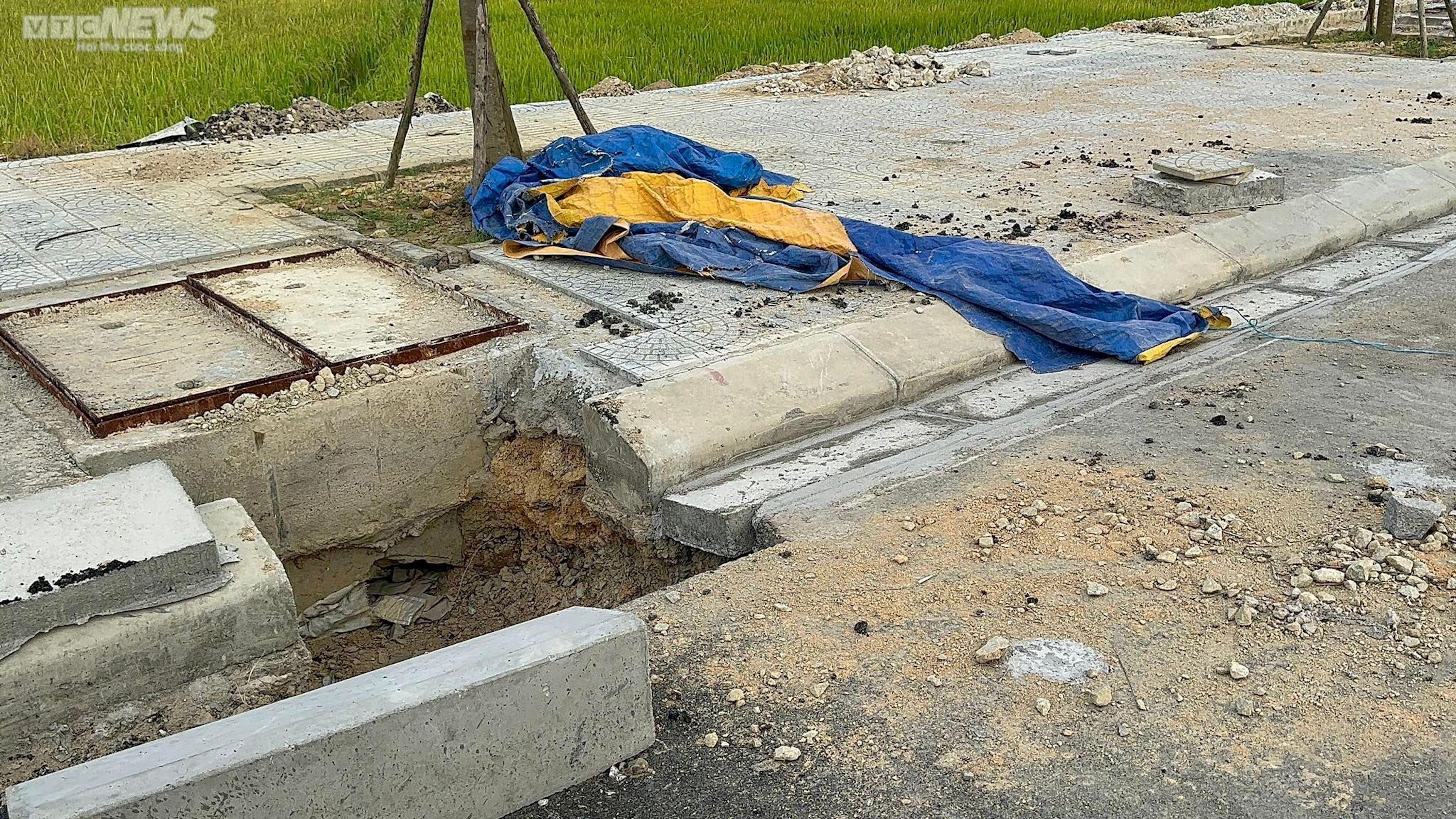 Cảnh ngổn ngang ở dự án đường gần 345 tỷ vừa đội vốn lại chậm tiến độ ở Huế - 3