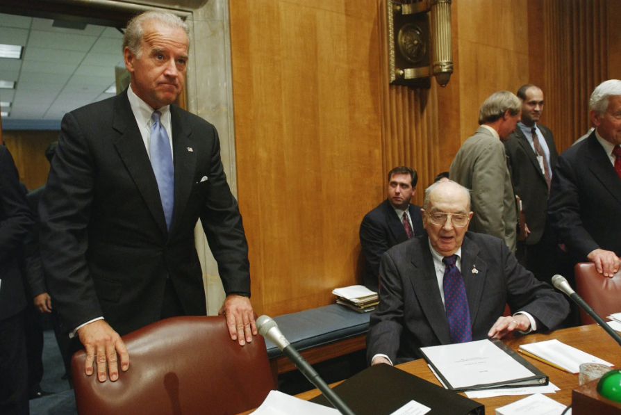 Nhìn lại nửa thế kỷ theo đuổi ghế tổng thống Mỹ của ông Joe Biden - 10