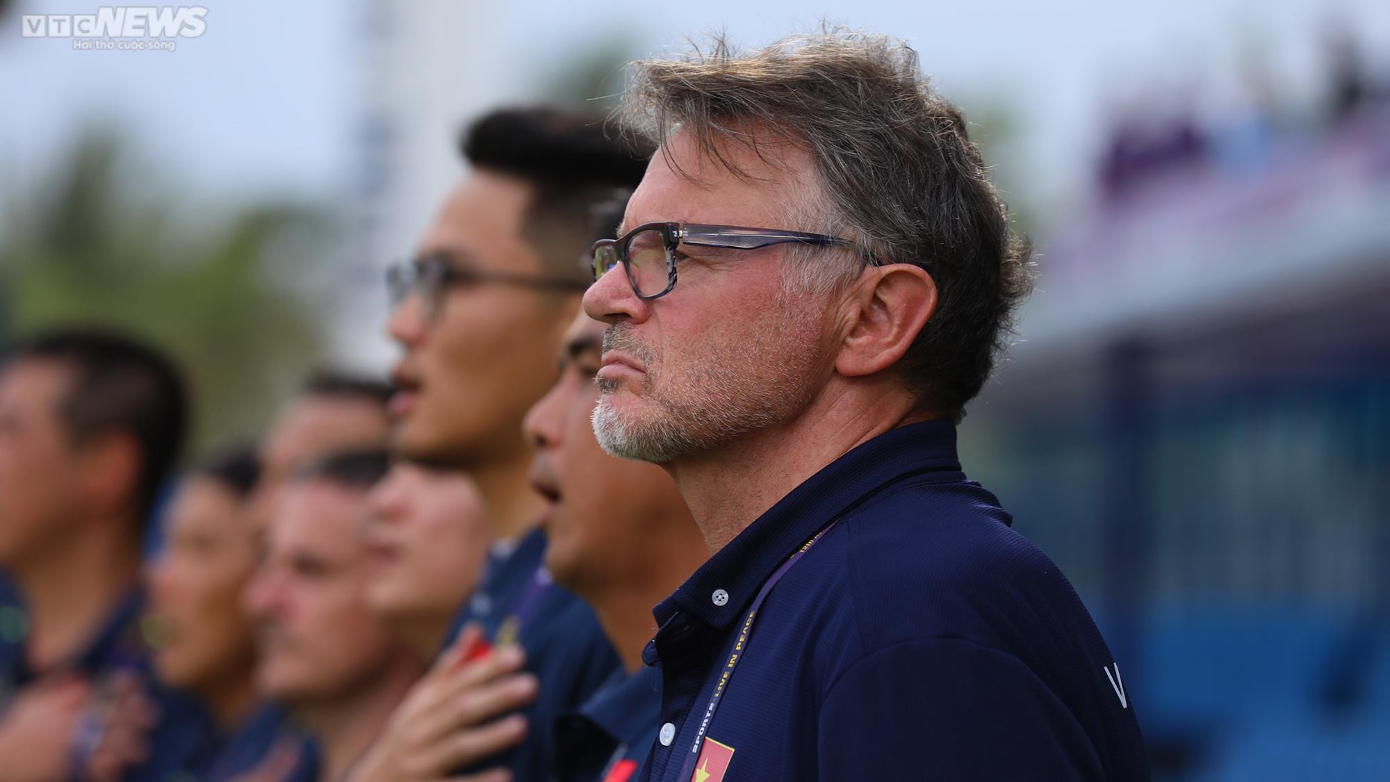 U22 Việt Nam hân hoan chiến thắng, trút bỏ gánh nặng tâm lý - 2