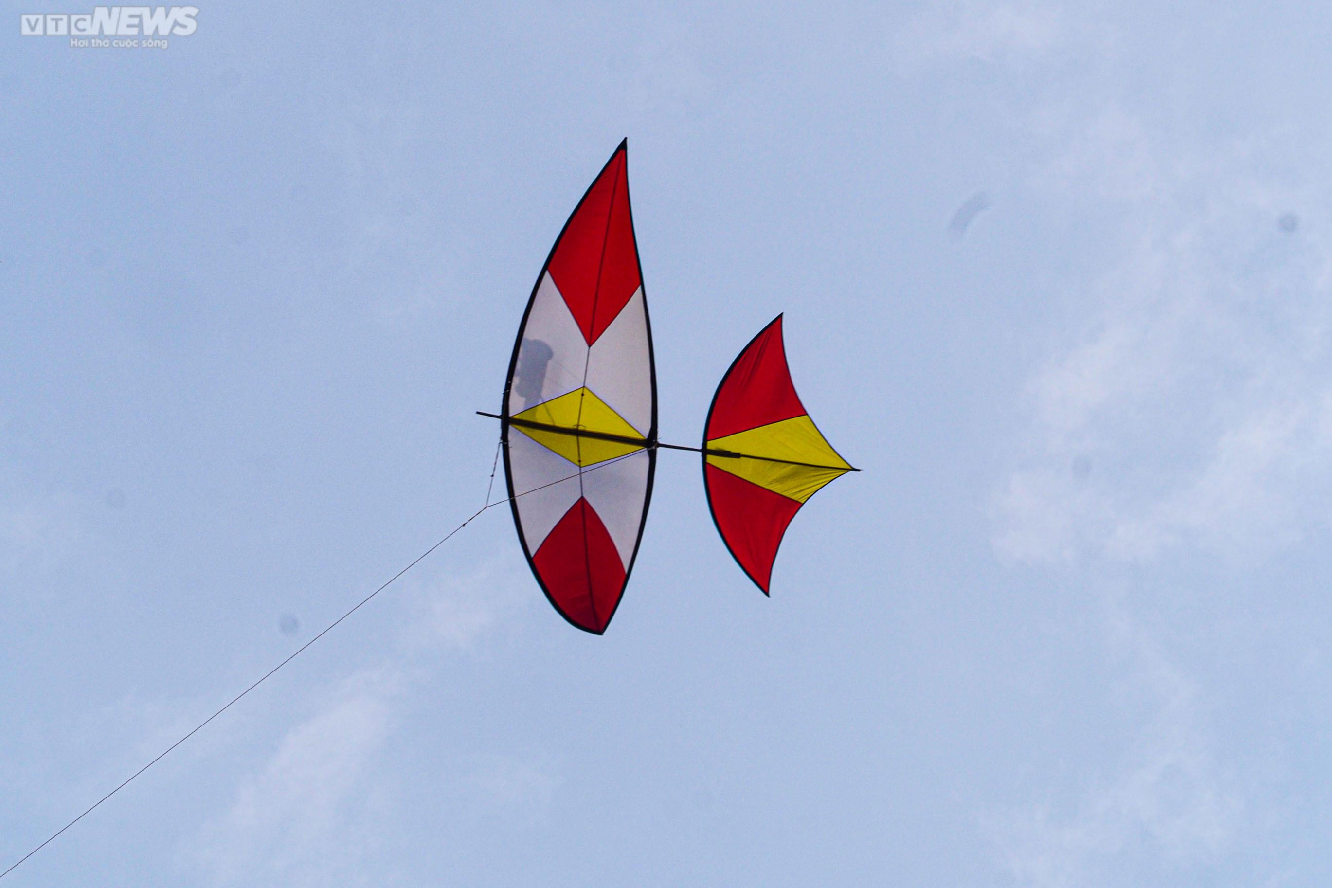 Về ngôi làng ở ngoại thành Hà Nội xem các thí sinh nhí tranh tài thả diều - 14