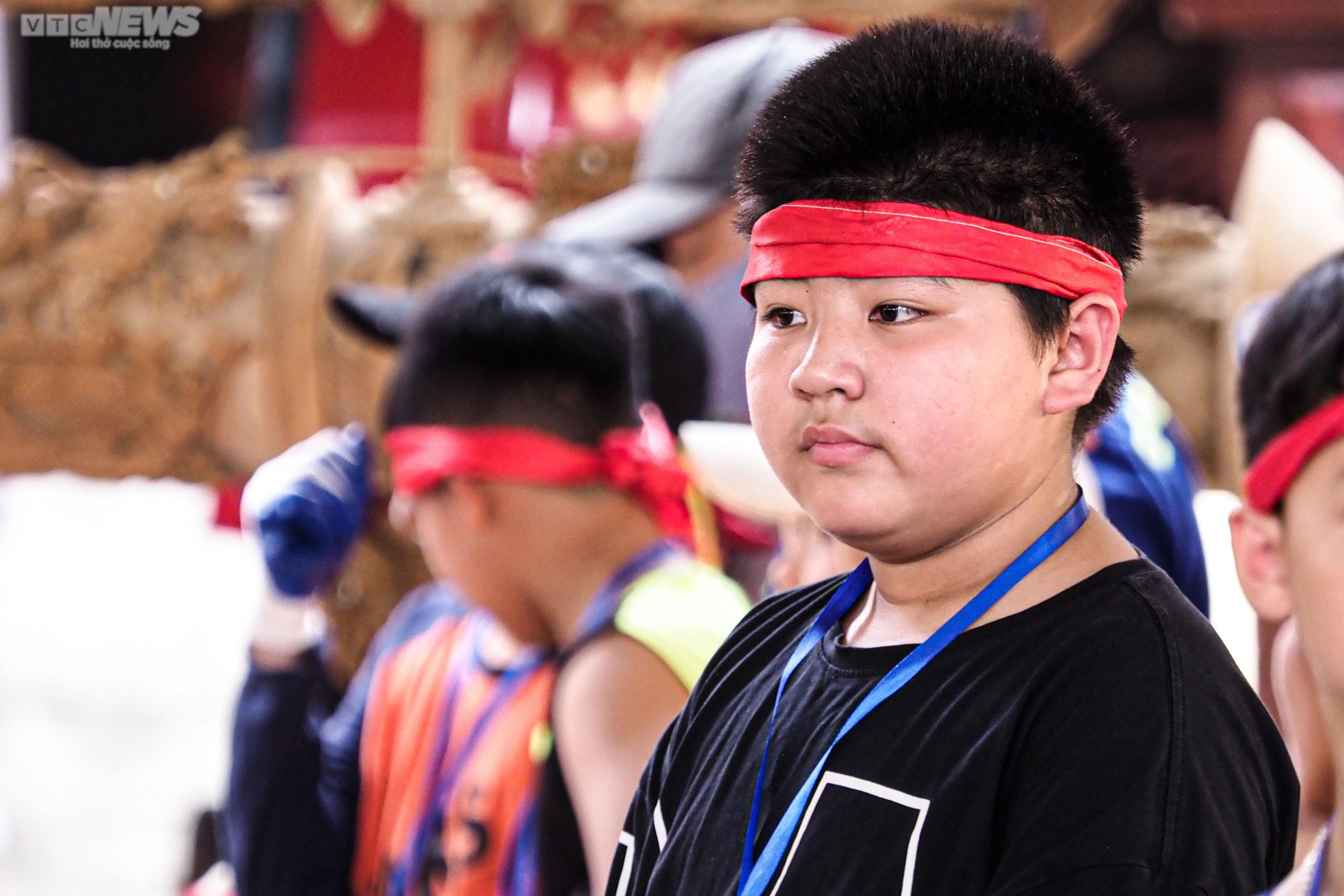 Về ngôi làng ở ngoại thành Hà Nội xem các thí sinh nhí tranh tài thả diều - 7