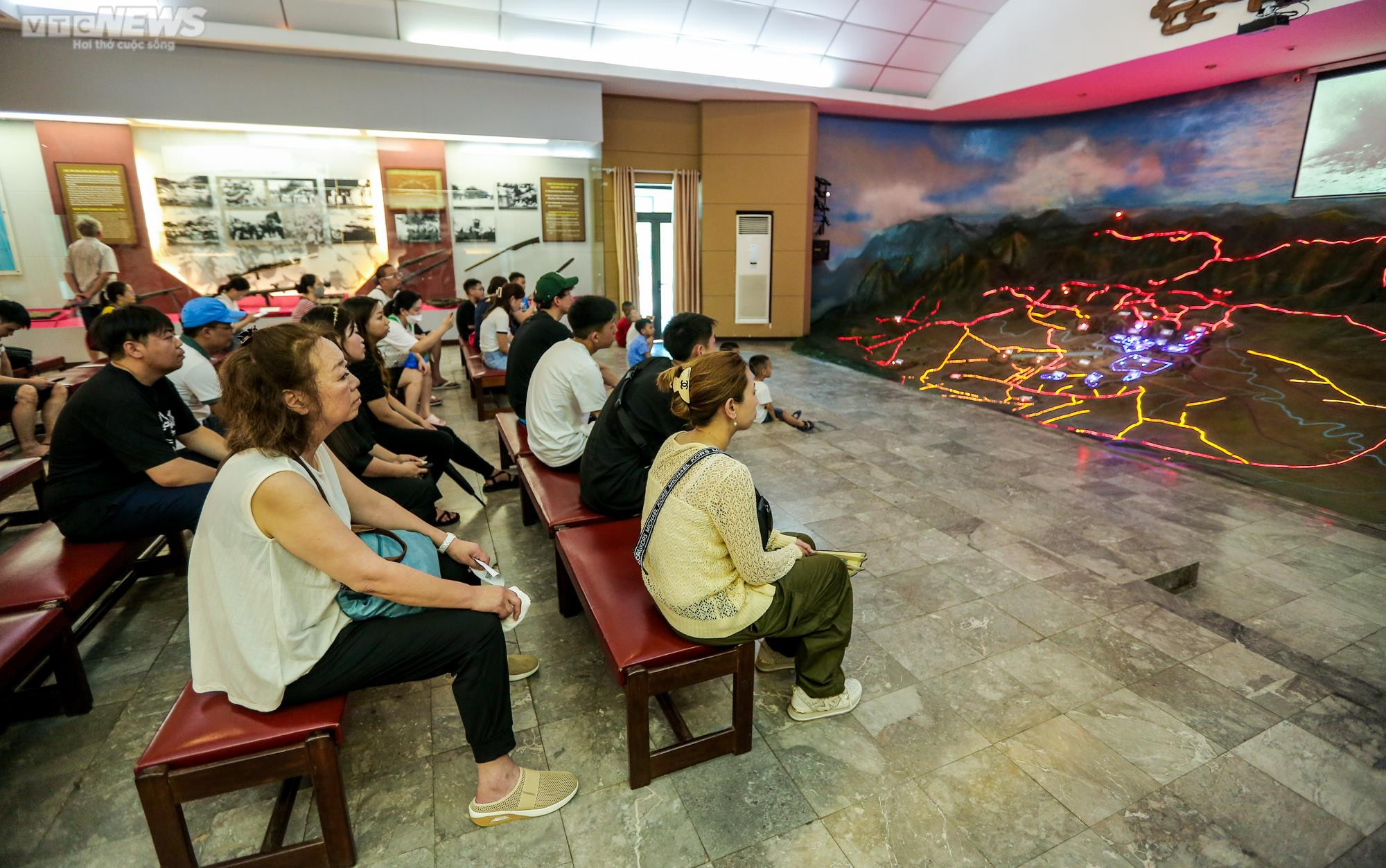 Những kỷ vật lịch sử vô giá gắn liền với chiến thắng Điện Biên Phủ hào hùng - 16