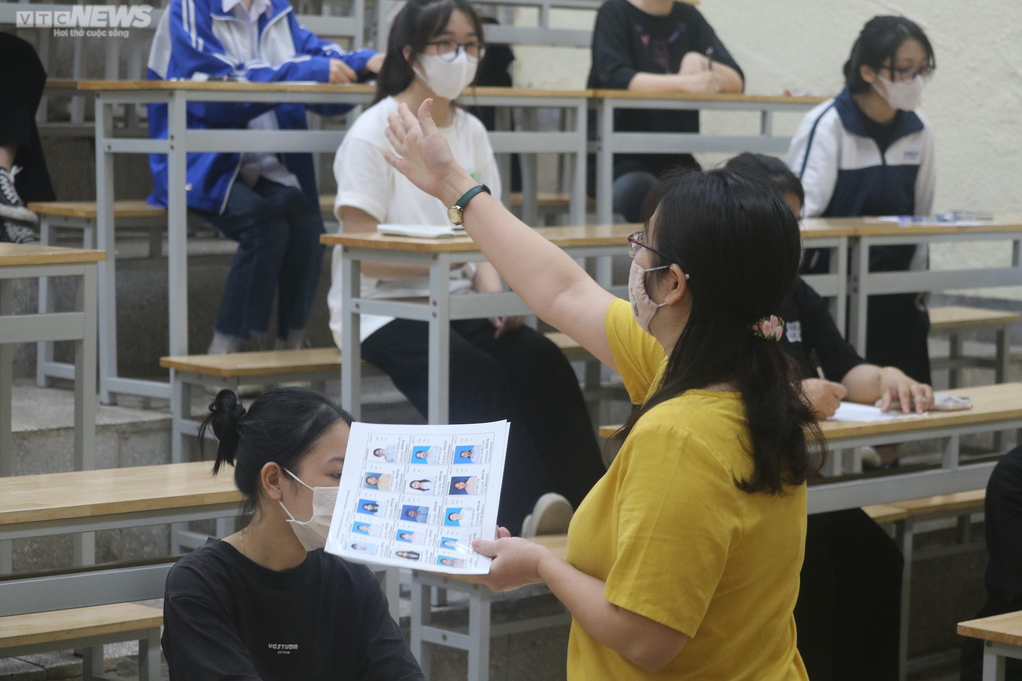 Thí sinh vượt hơn 300 km, đến dự thi đánh giá năng lực Sư phạm - 10