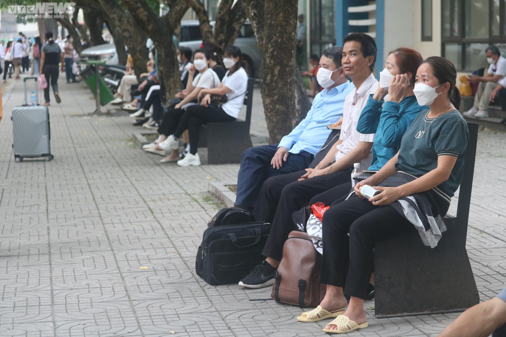 Thí sinh vượt hơn 300 km, đến dự thi đánh giá năng lực Sư phạm - 3